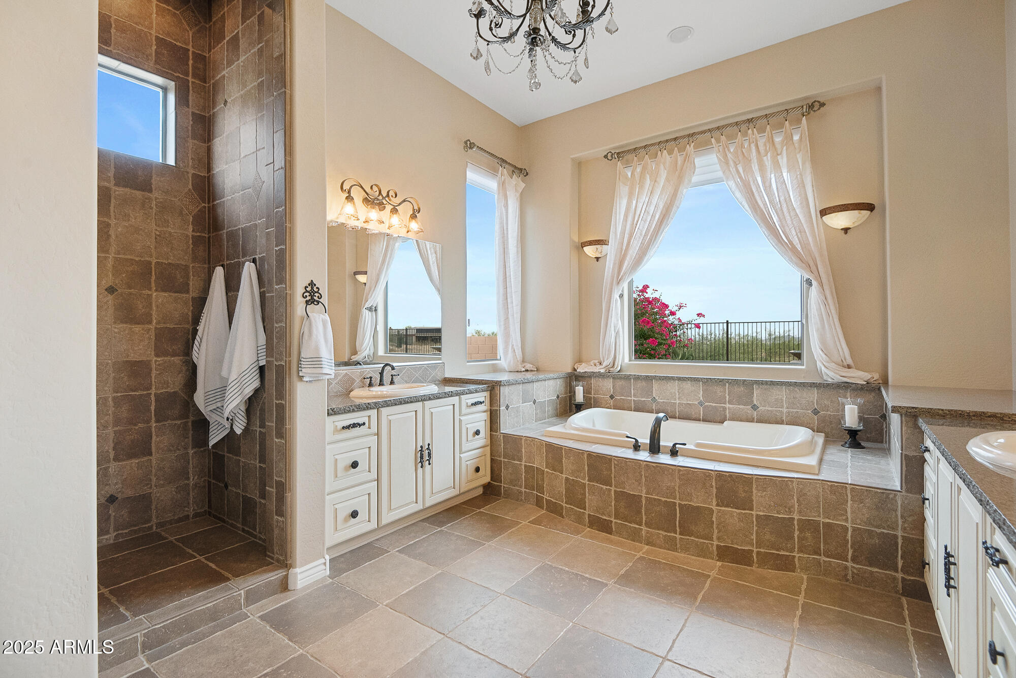 1653 W SILVER PINE Drive