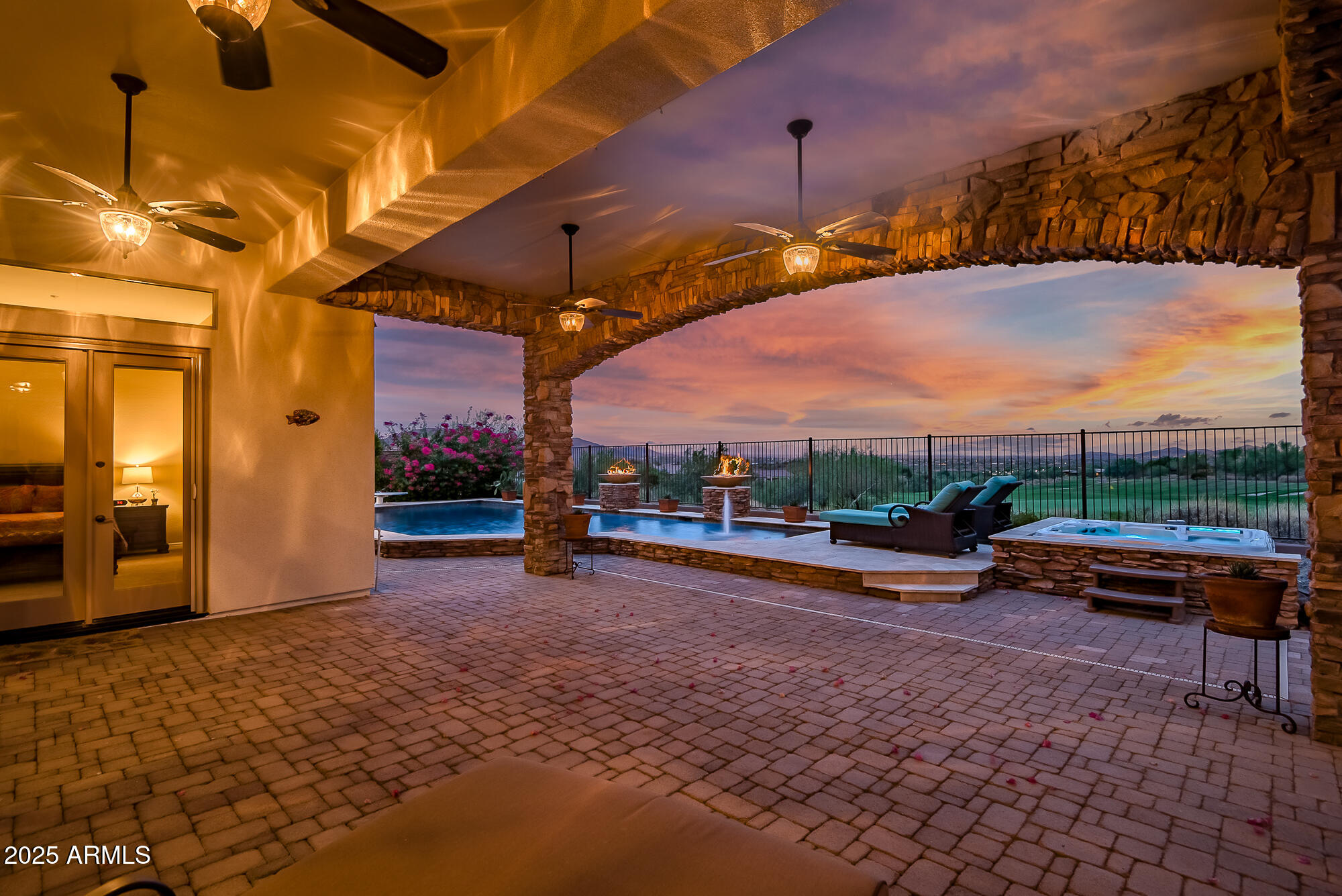 1653 W SILVER PINE Drive