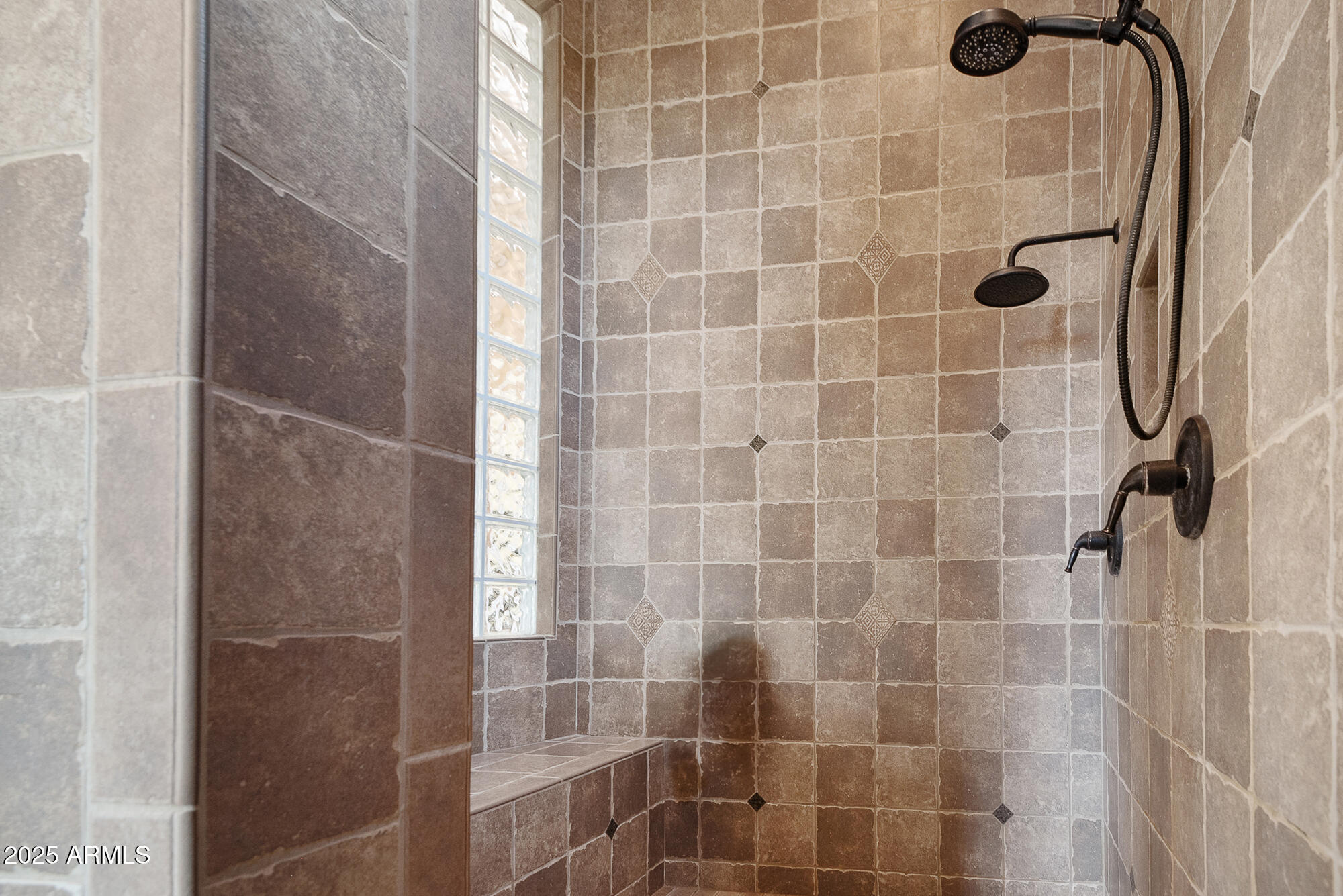 1653 W SILVER PINE Drive