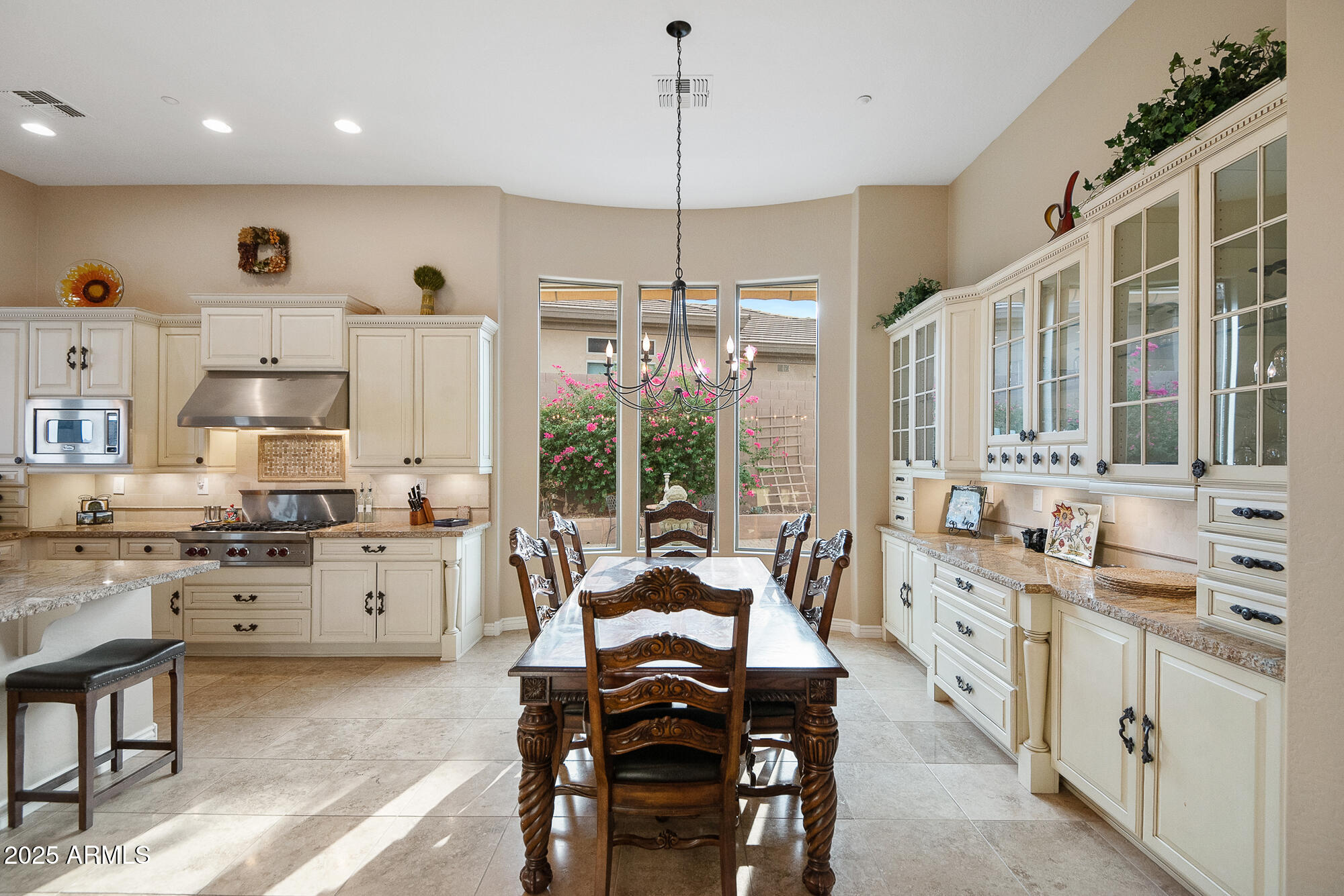 1653 W SILVER PINE Drive