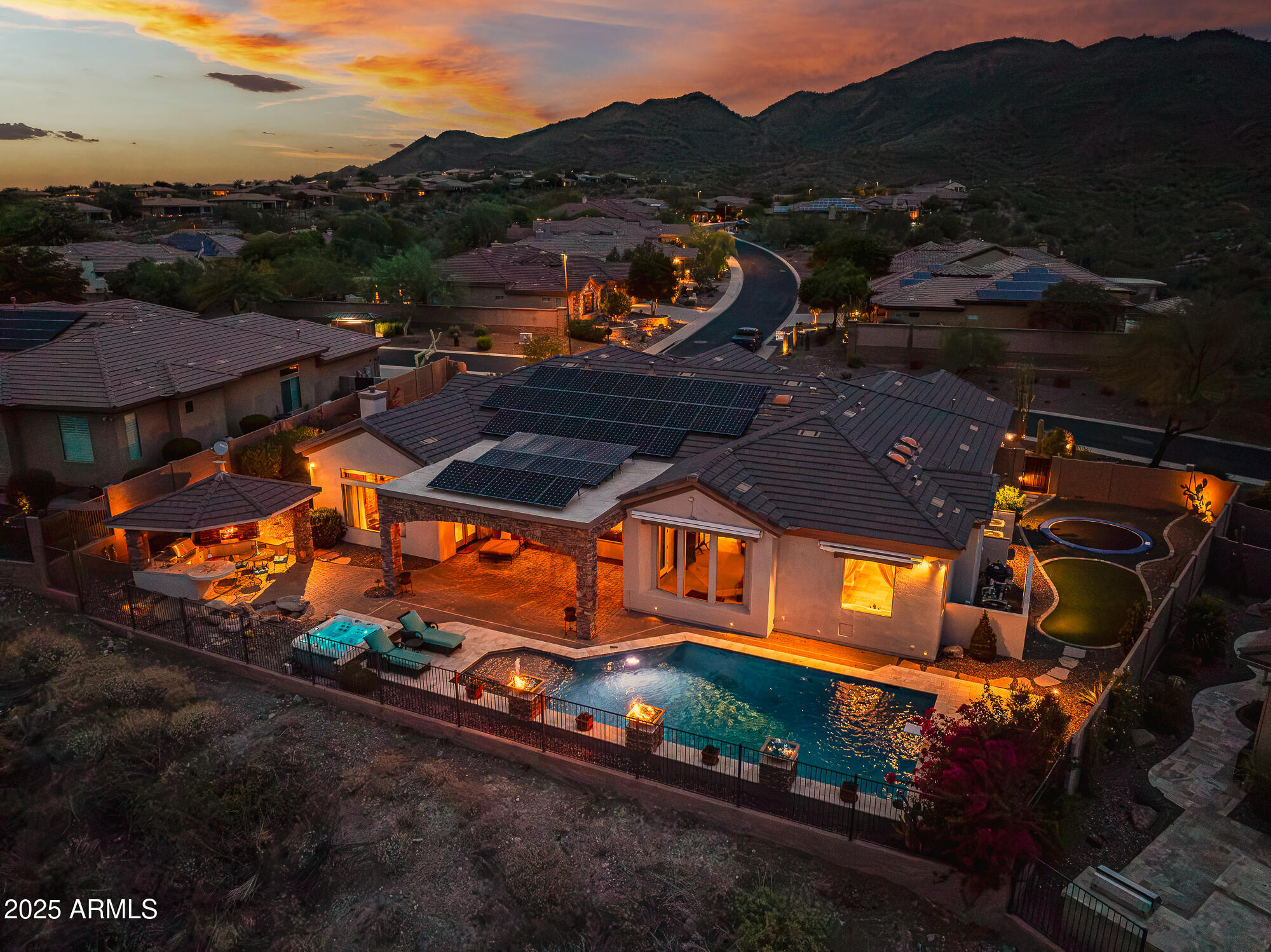 1653 W SILVER PINE Drive