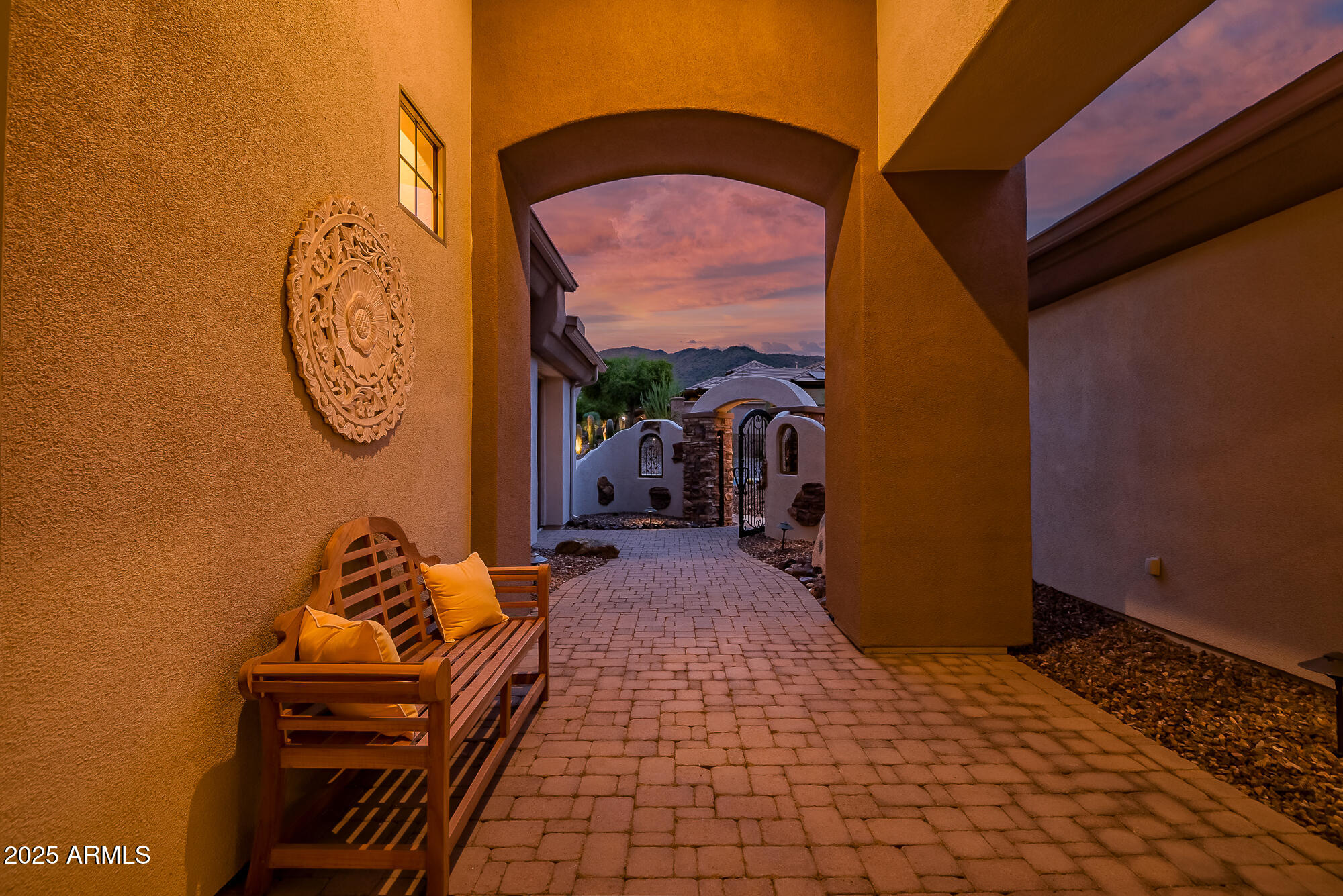 1653 W SILVER PINE Drive