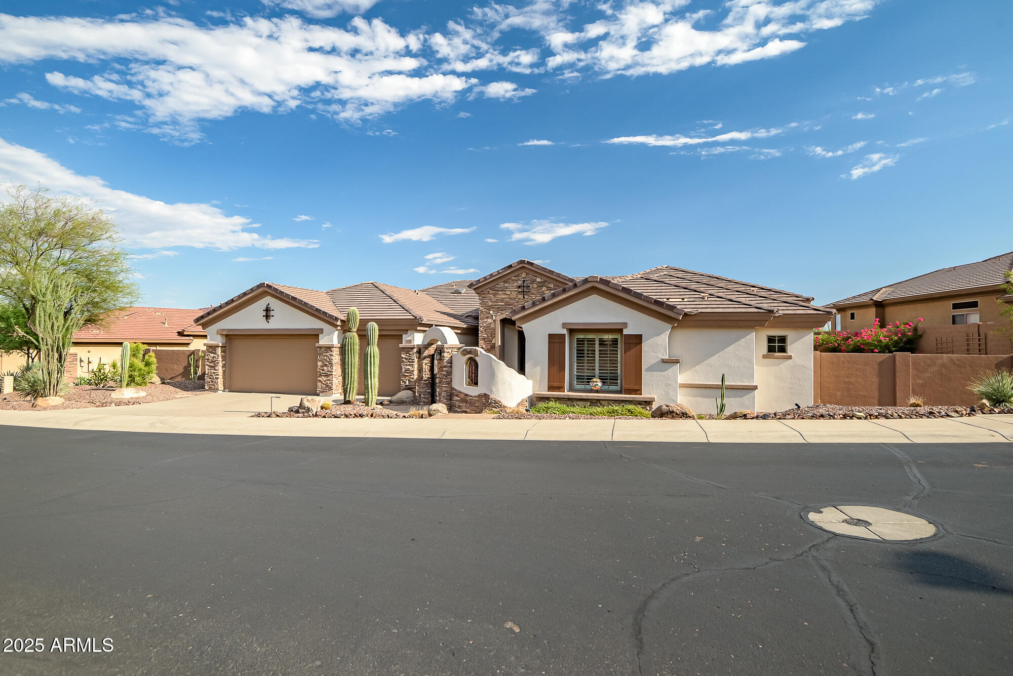 1653 W SILVER PINE Drive