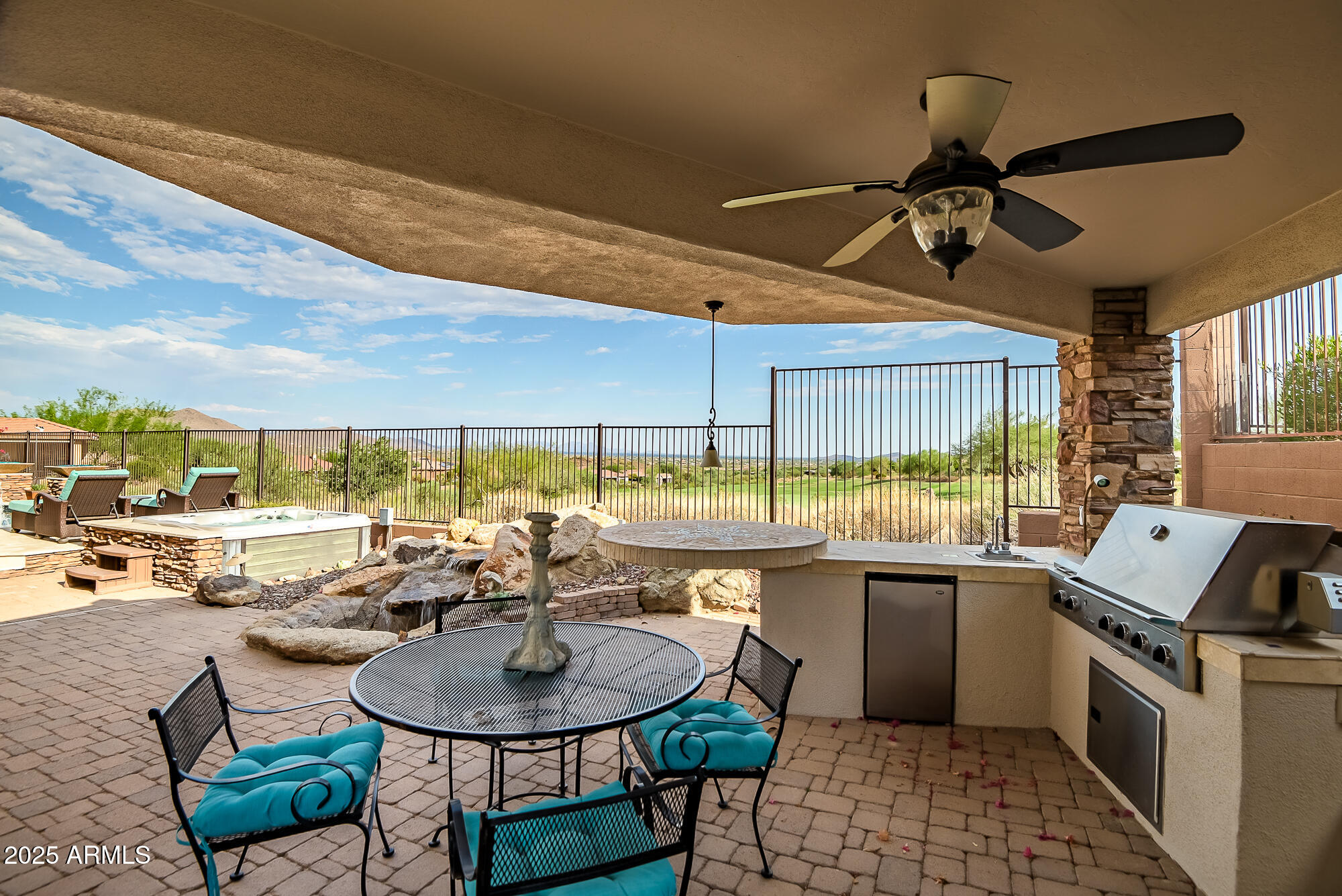 1653 W SILVER PINE Drive