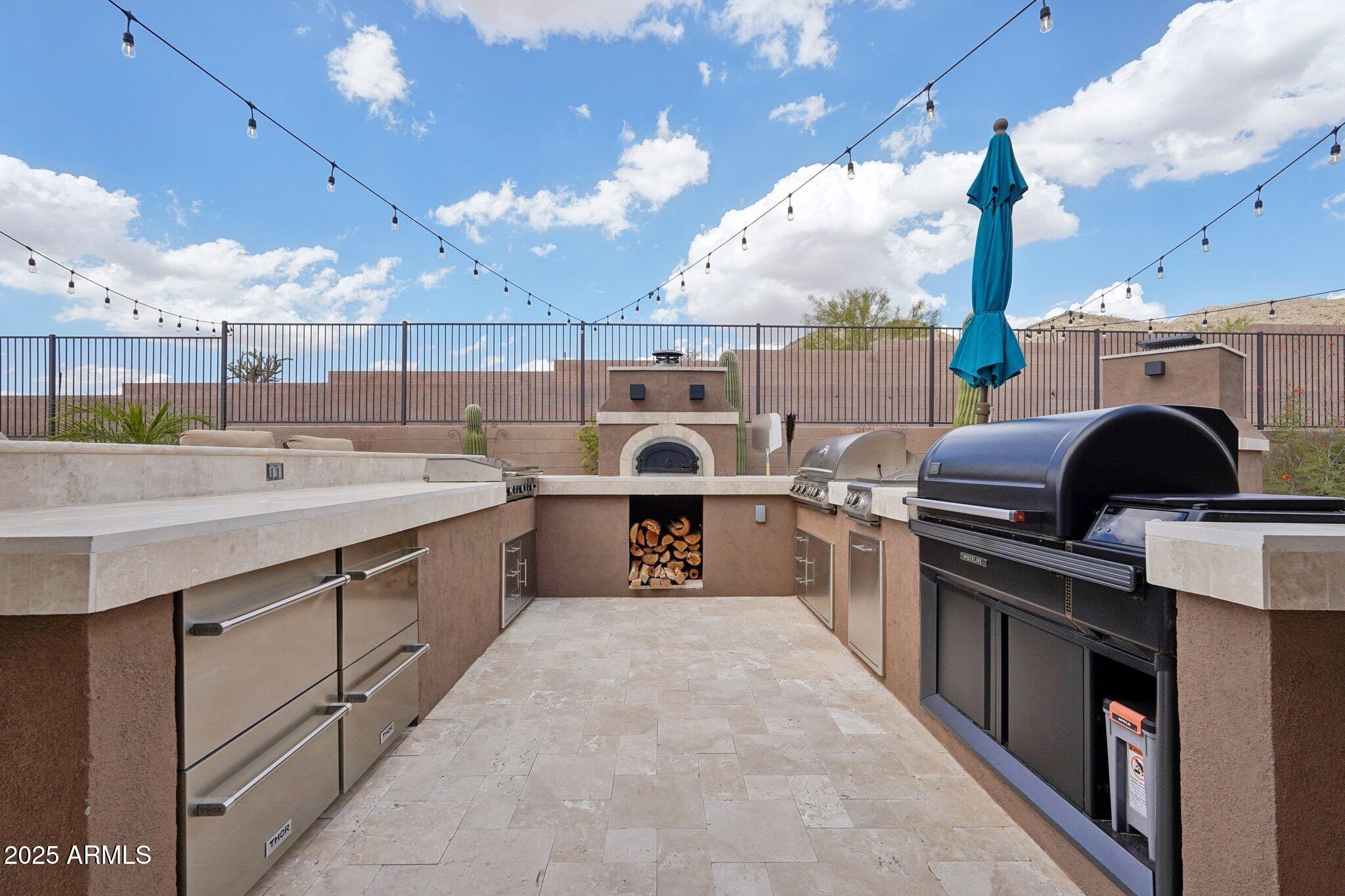 2546 W SHINNECOCK Way