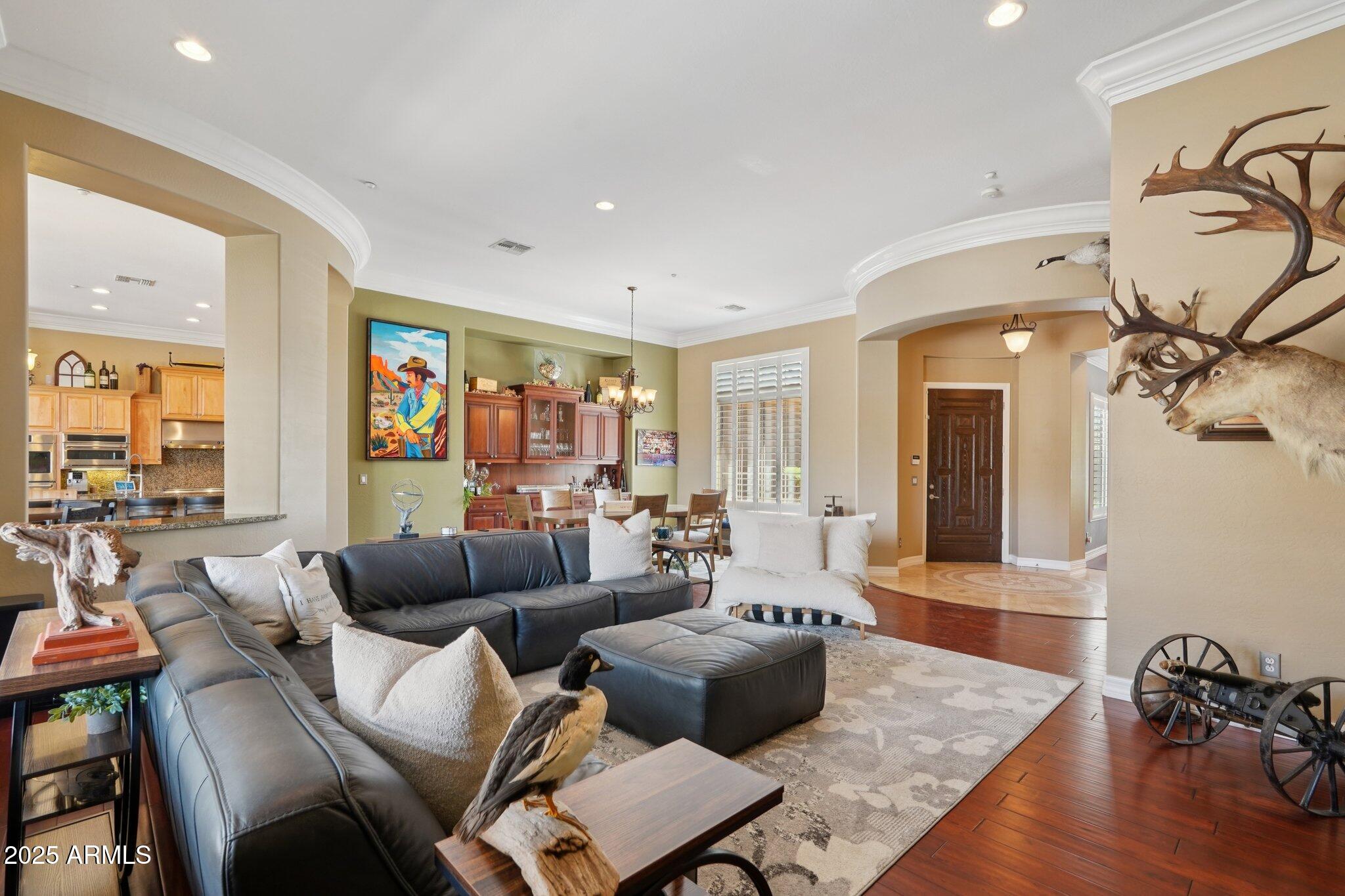 2546 W SHINNECOCK Way