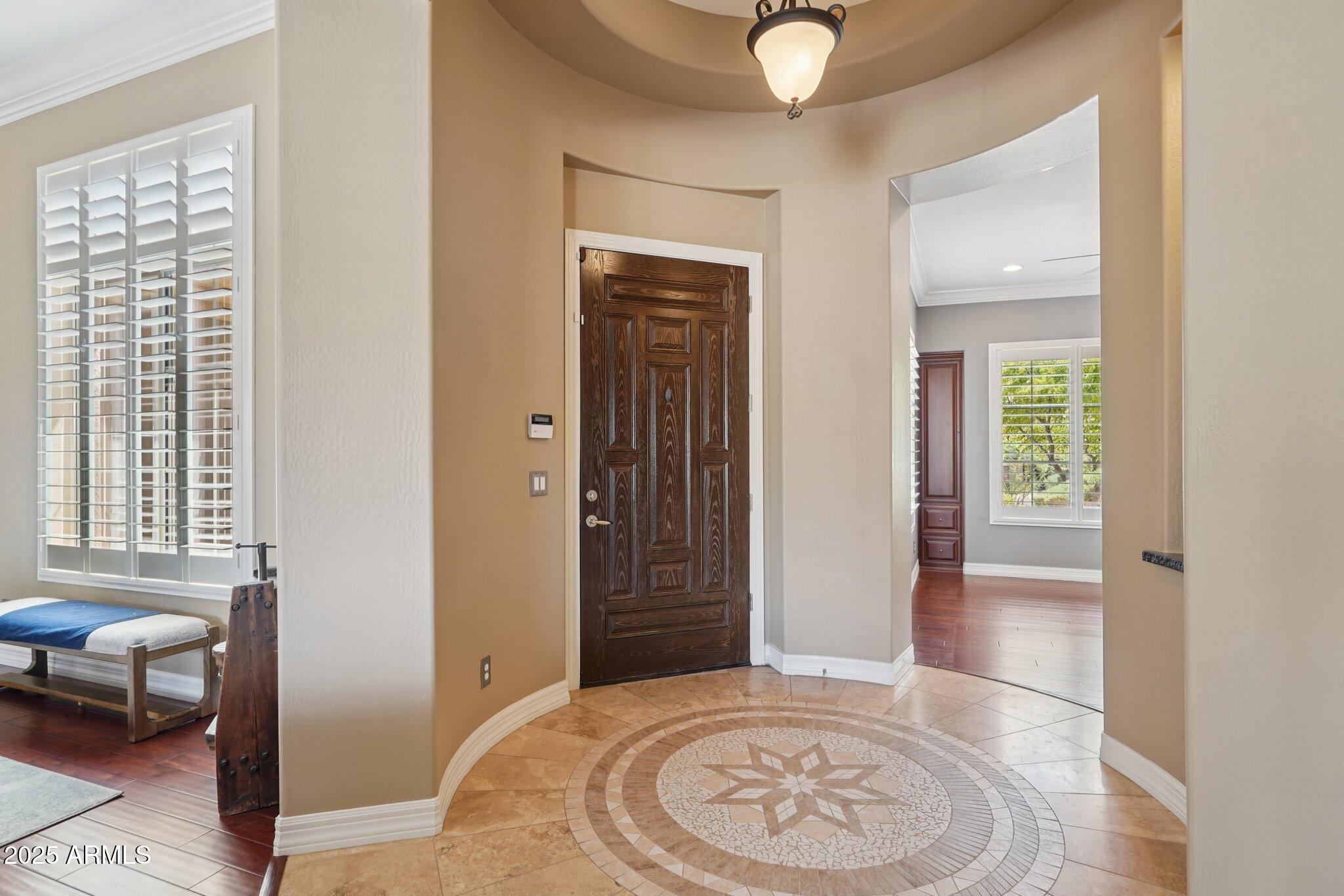 2546 W SHINNECOCK Way