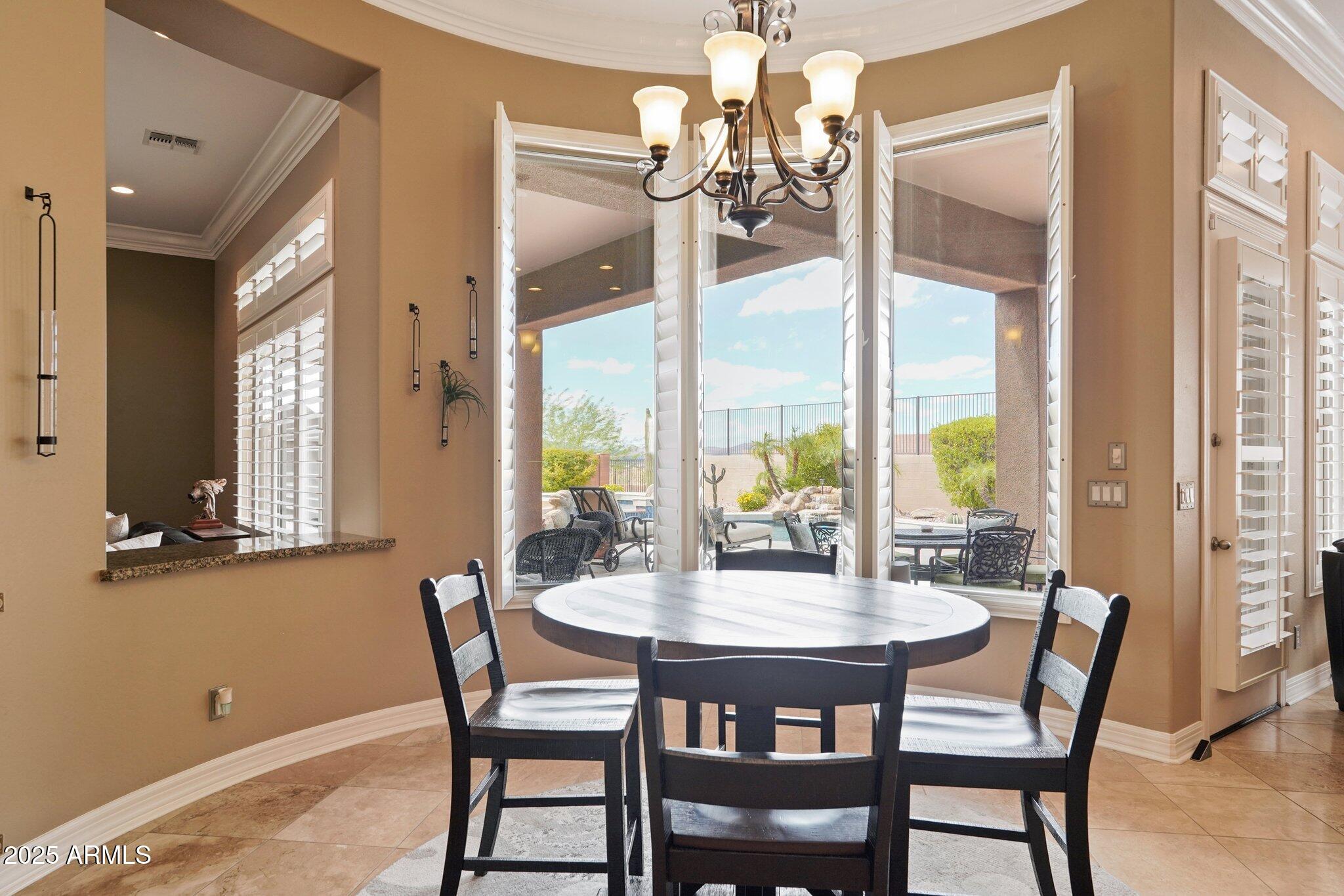 2546 W SHINNECOCK Way