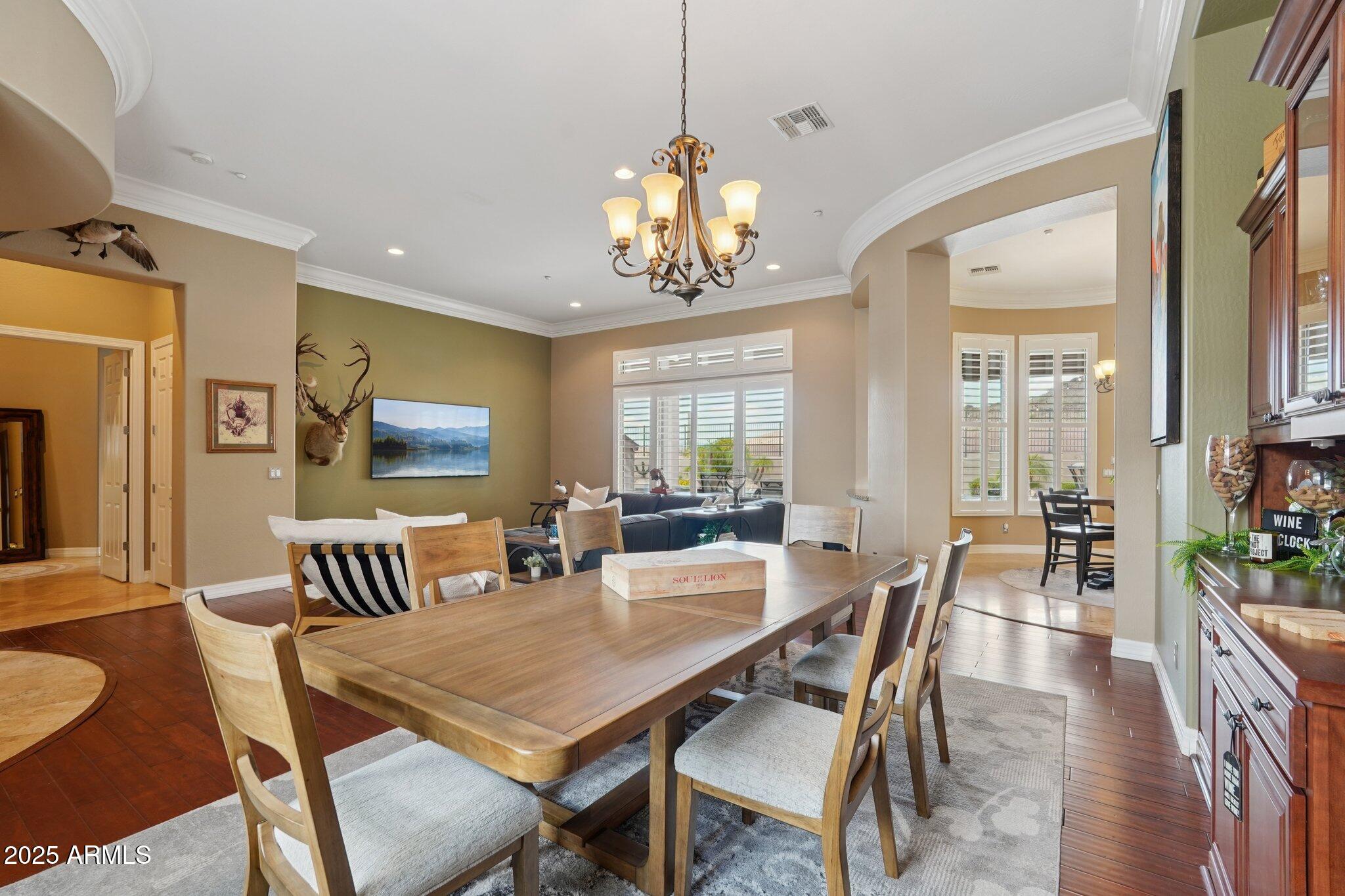 2546 W SHINNECOCK Way