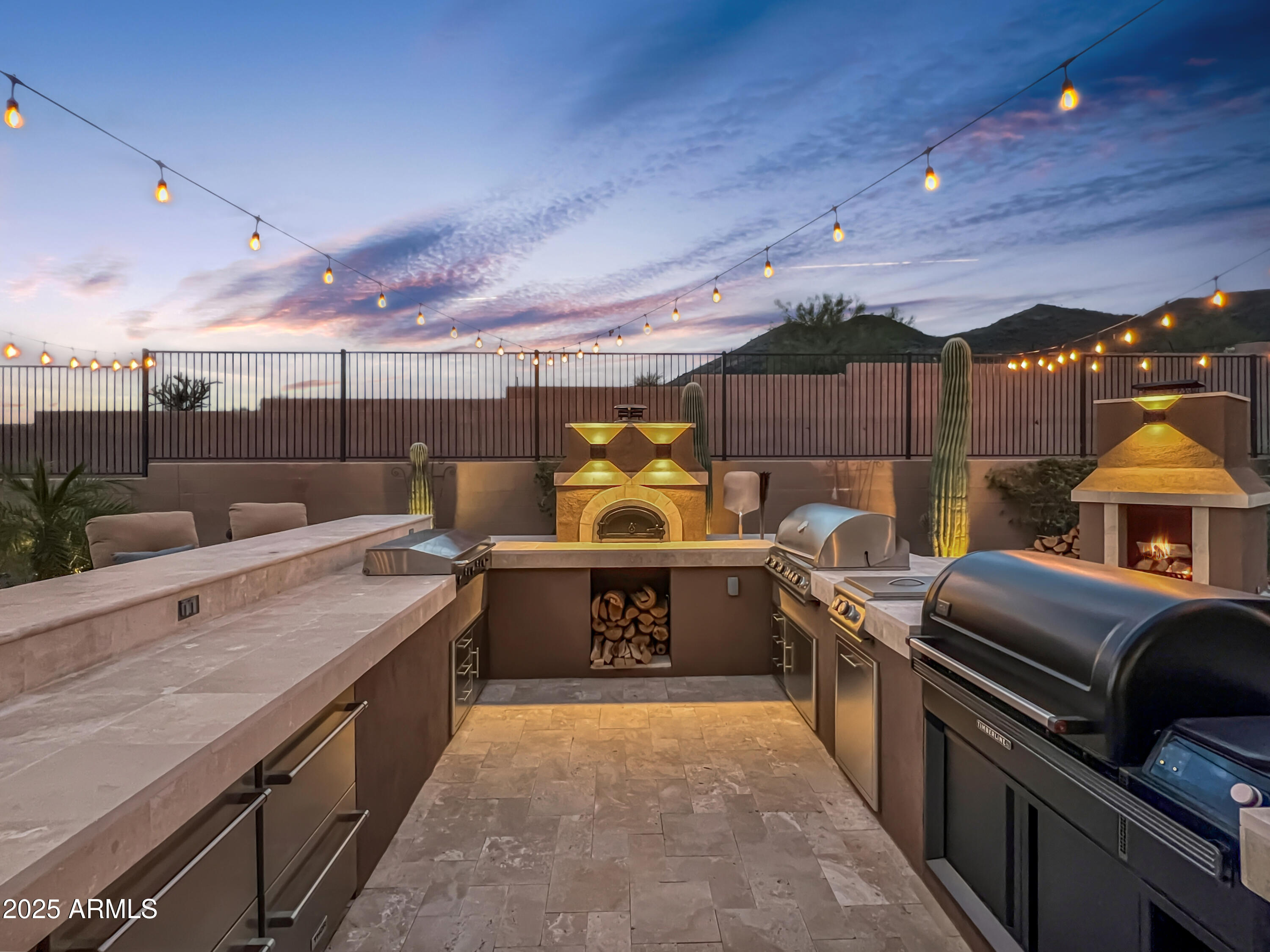 2546 W SHINNECOCK Way