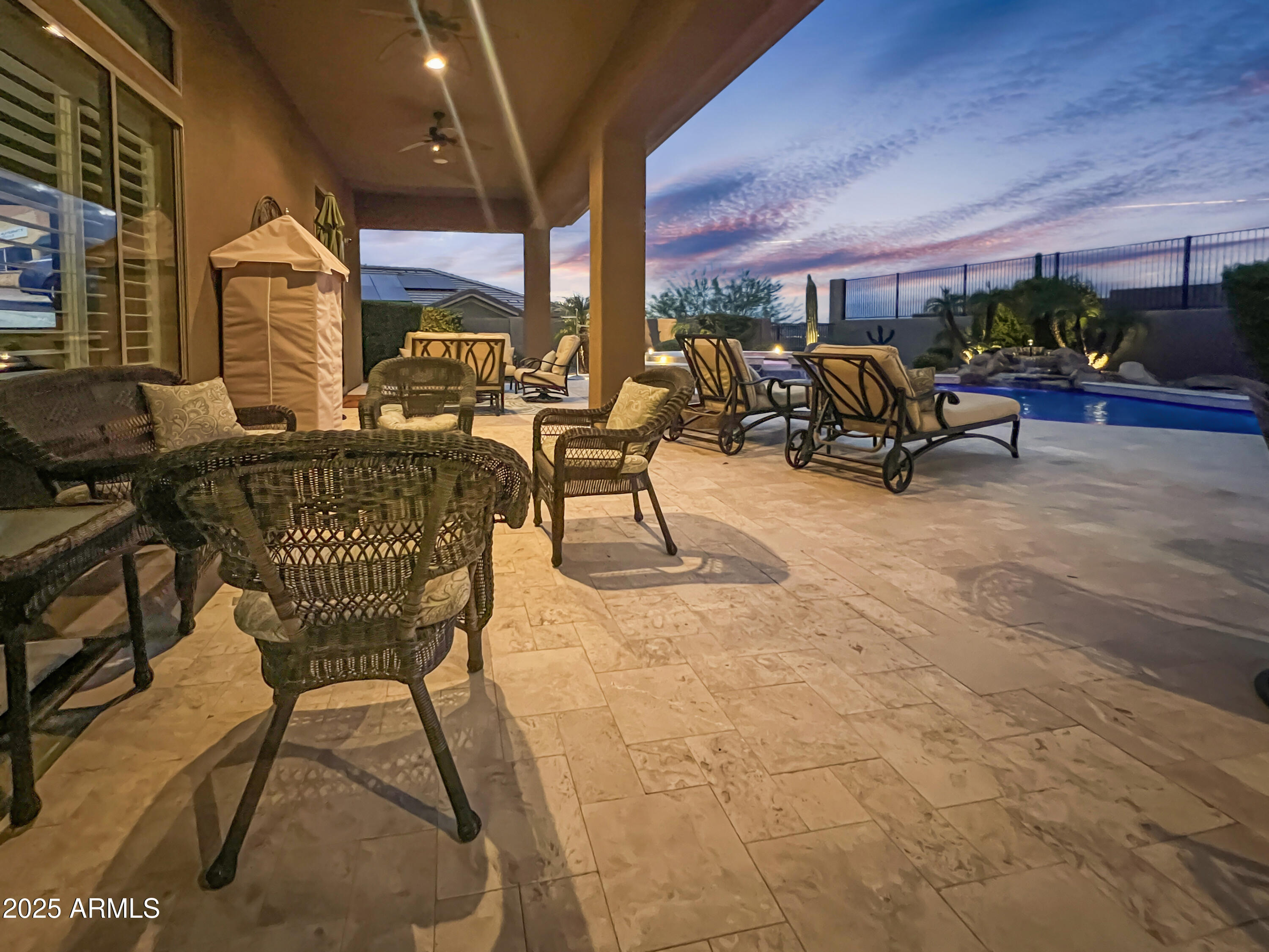 2546 W SHINNECOCK Way