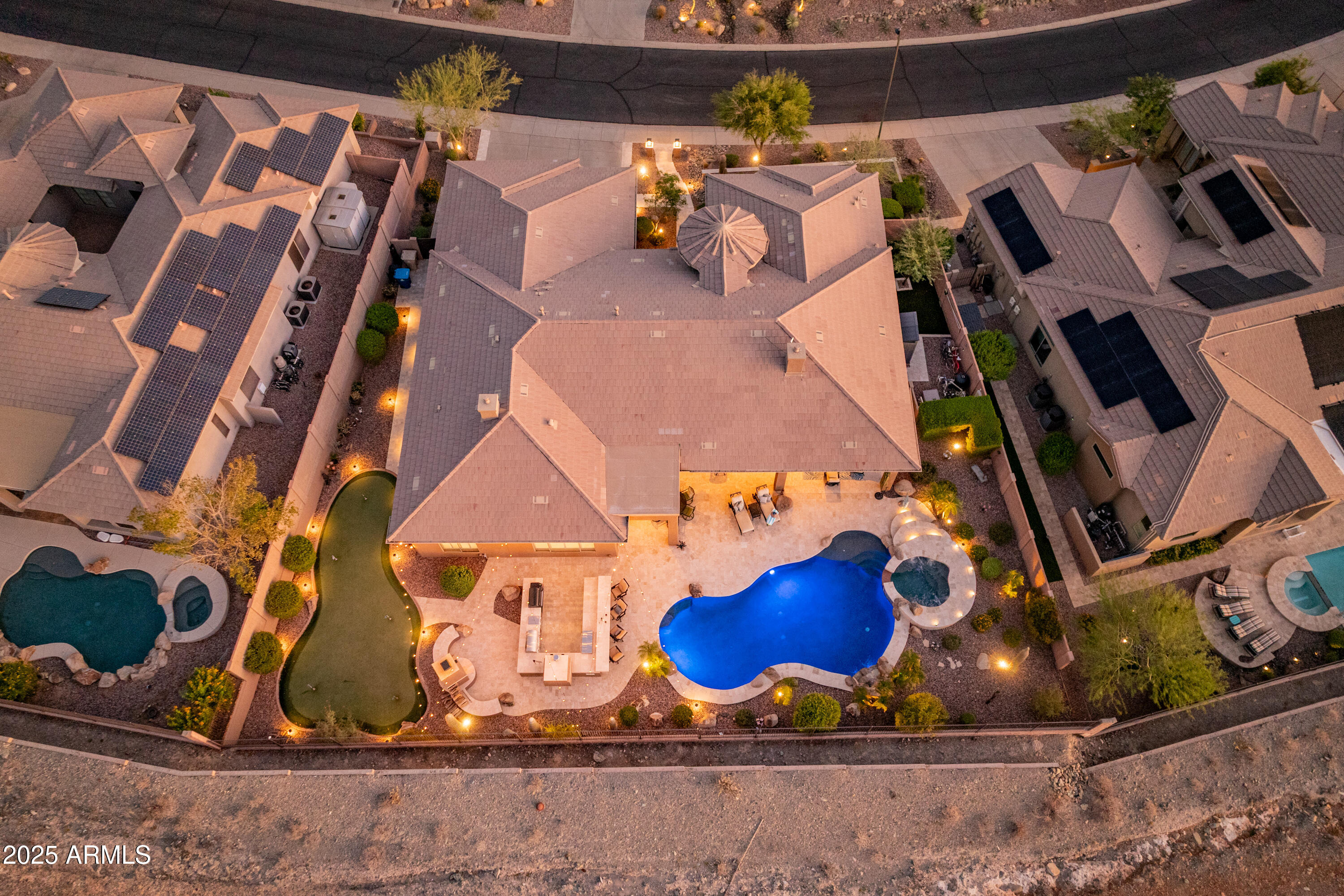 2546 W SHINNECOCK Way