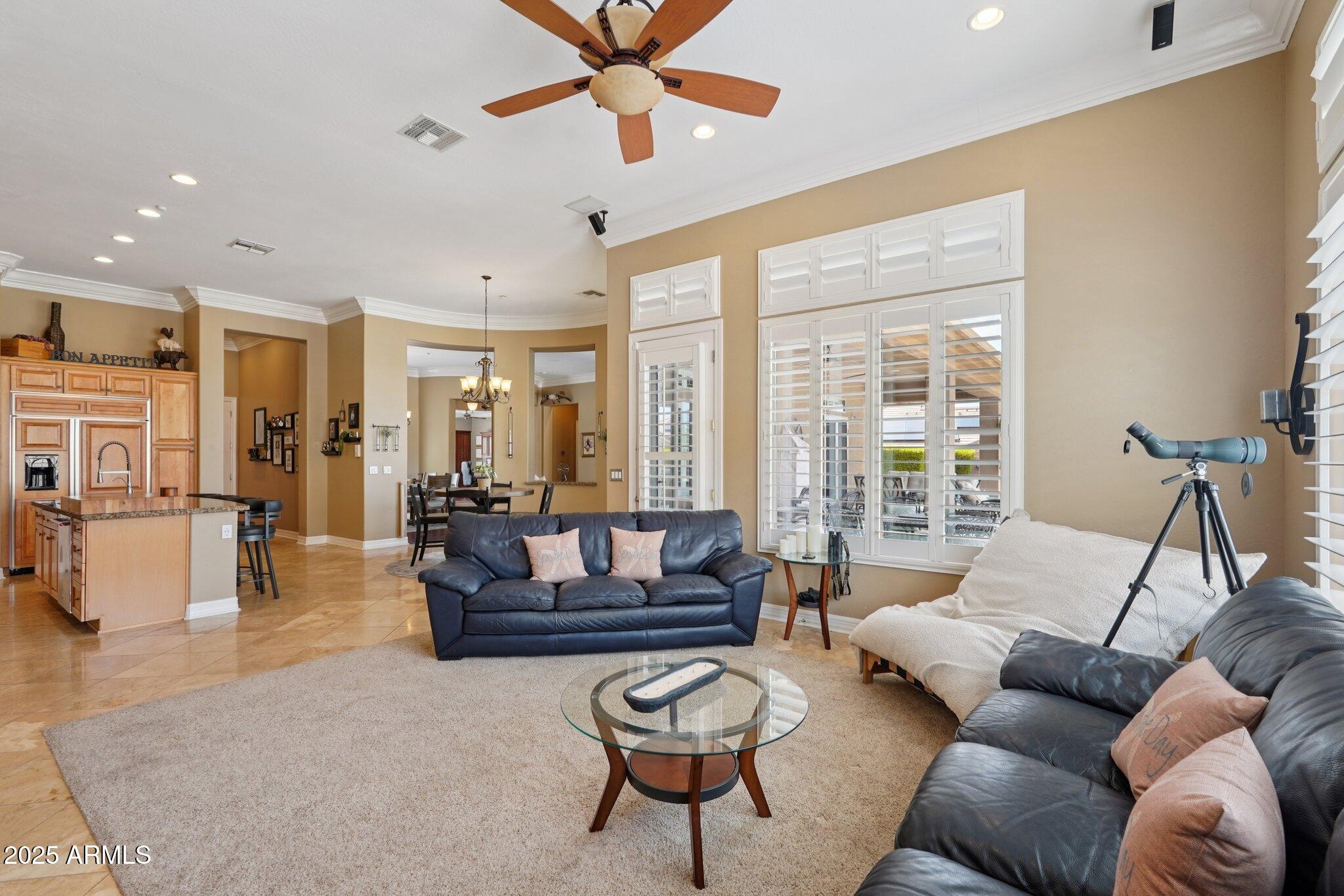 2546 W SHINNECOCK Way