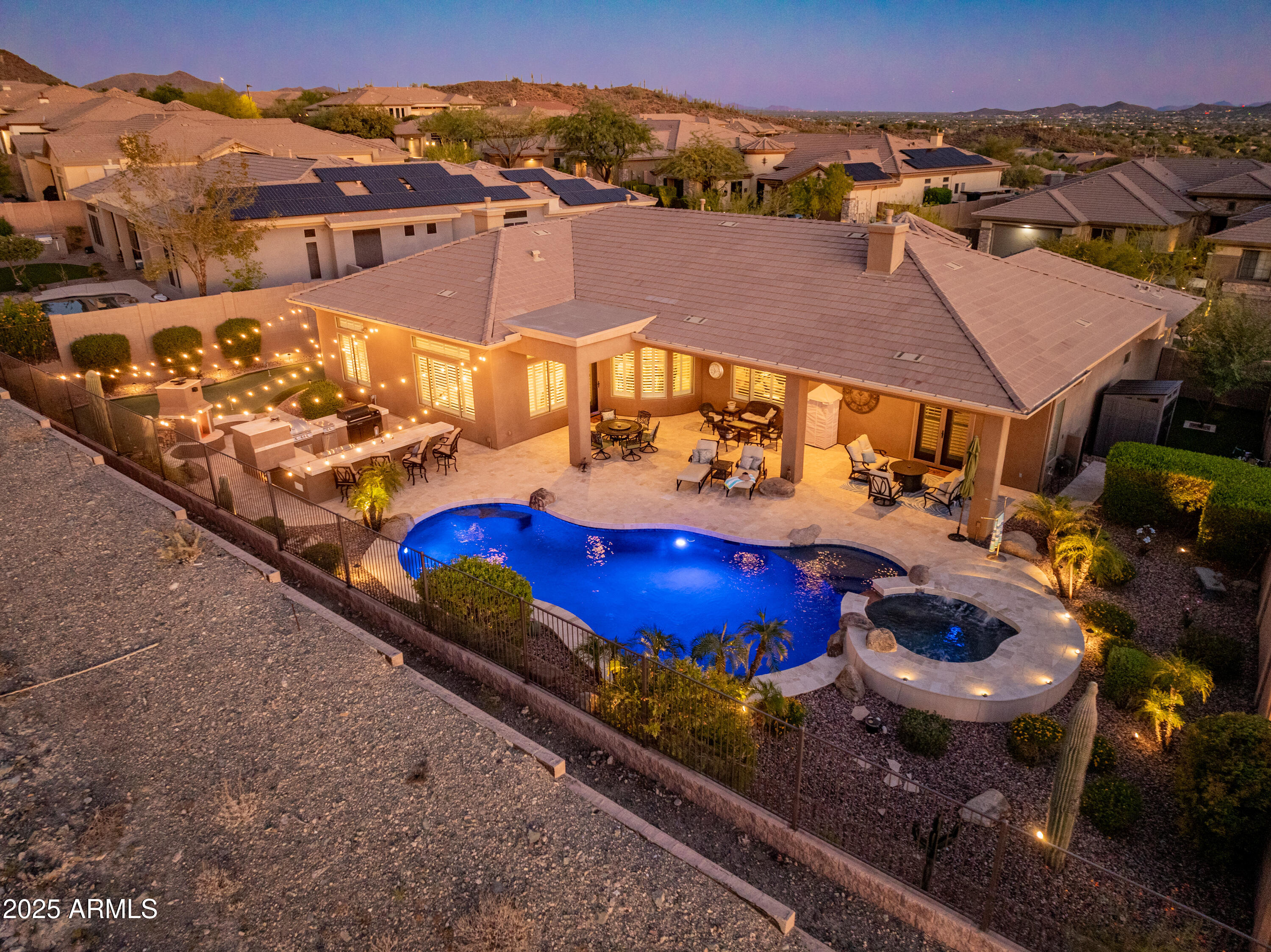 2546 W SHINNECOCK Way