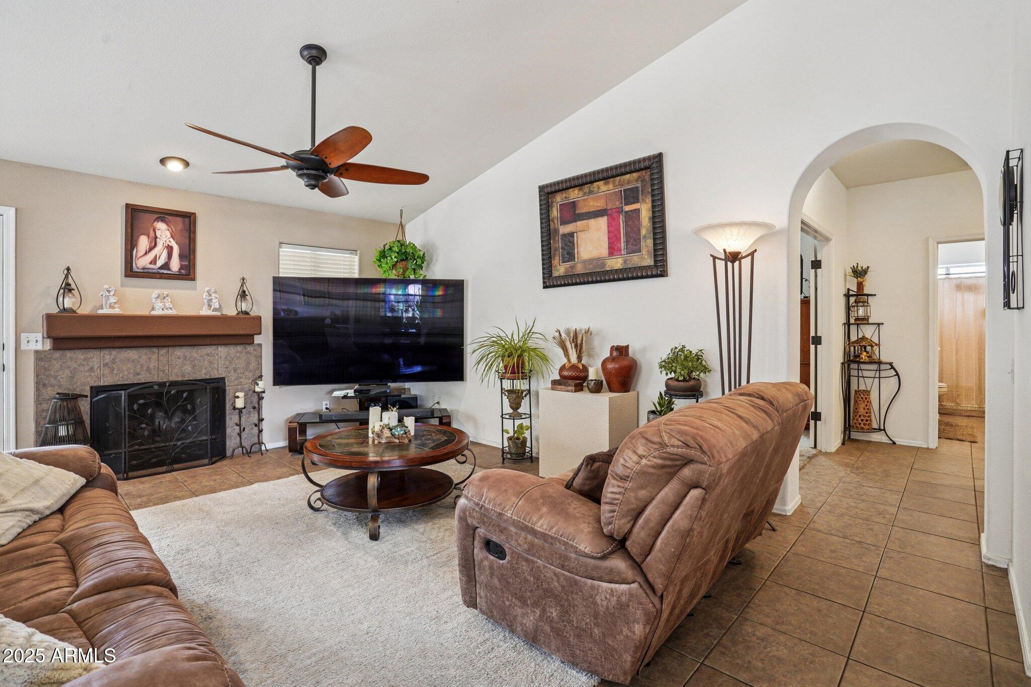 16137 E GLENPOINT Drive