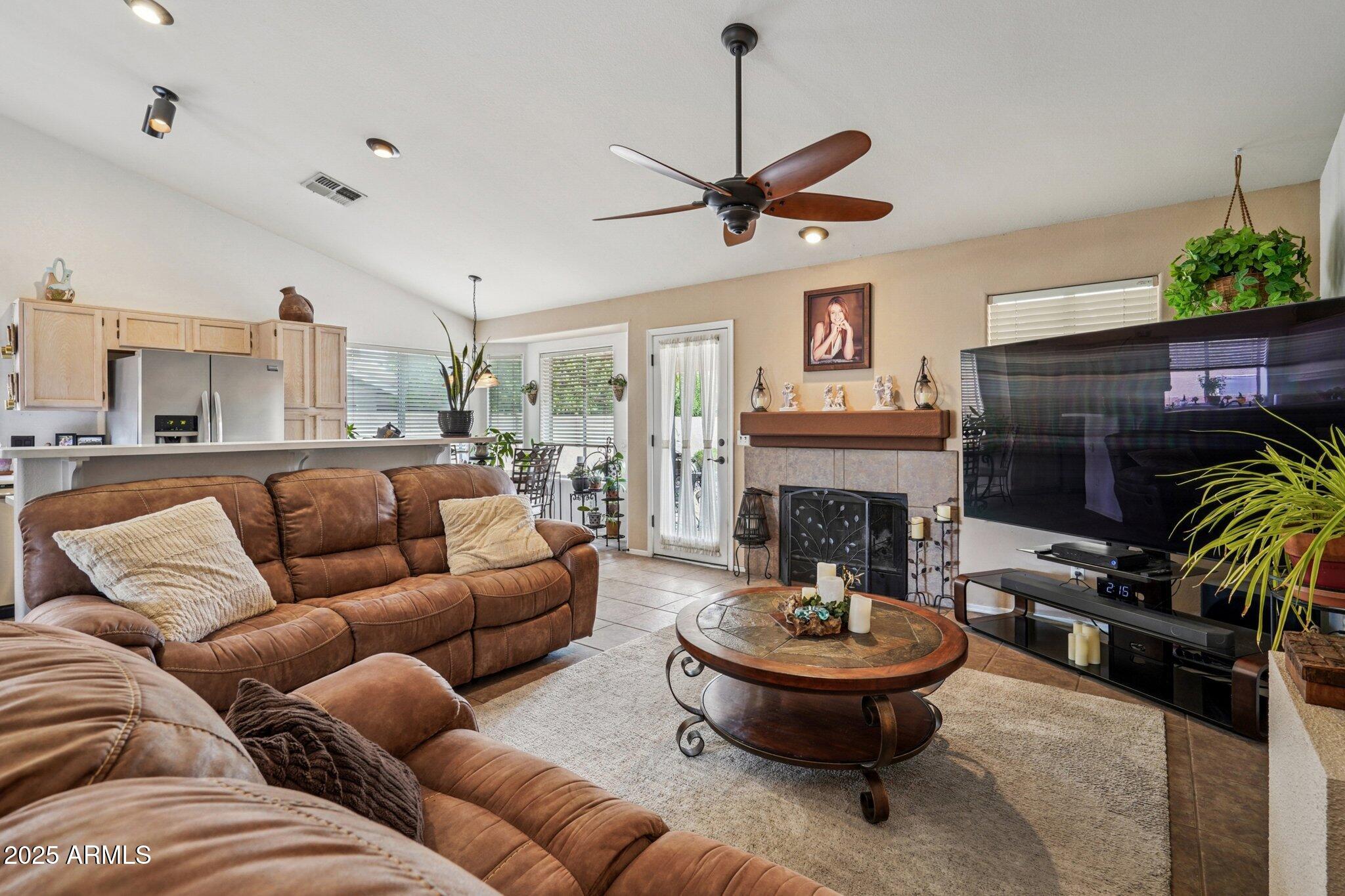 16137 E GLENPOINT Drive