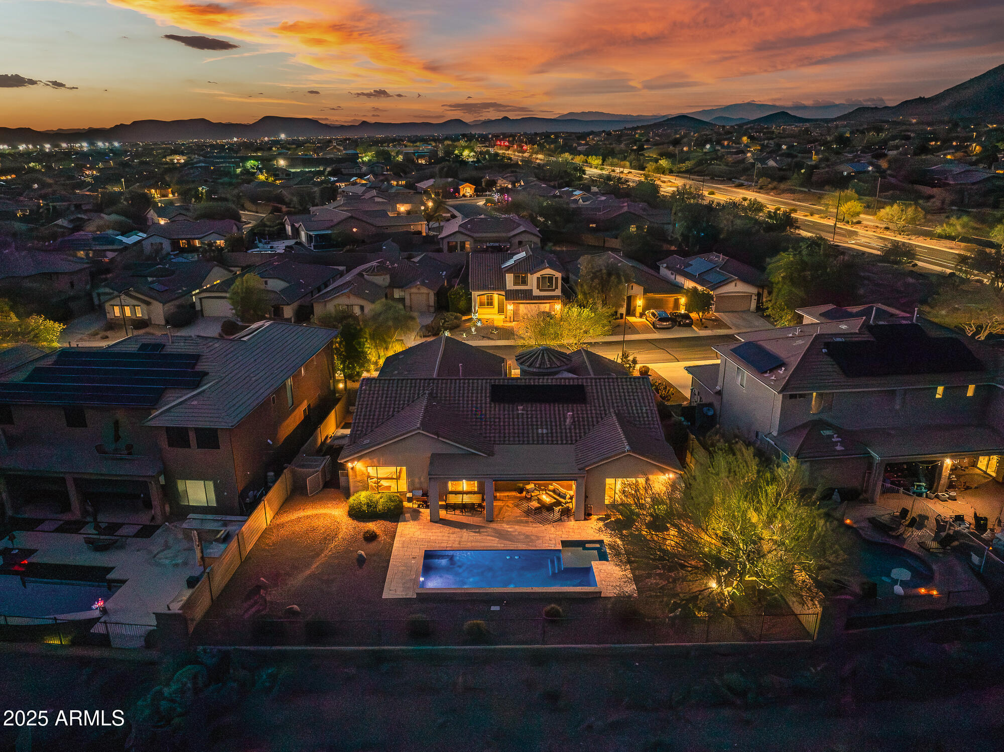 2221 W RIVER ROCK Trail