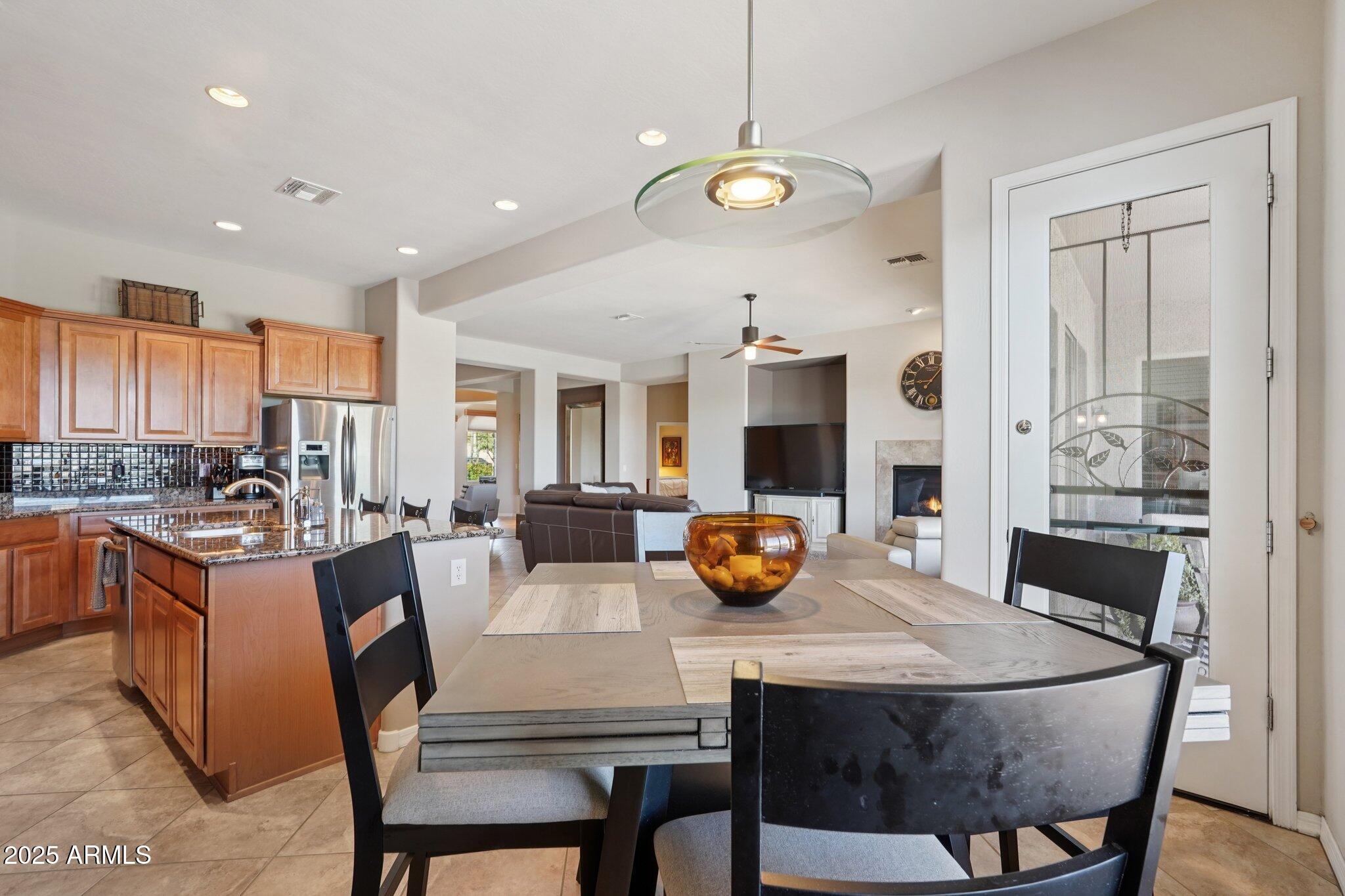 2221 W RIVER ROCK Trail