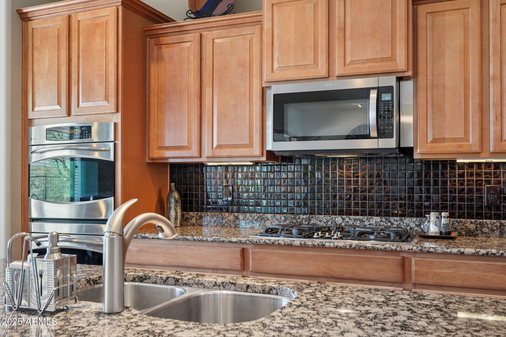 2221 W RIVER ROCK Trail