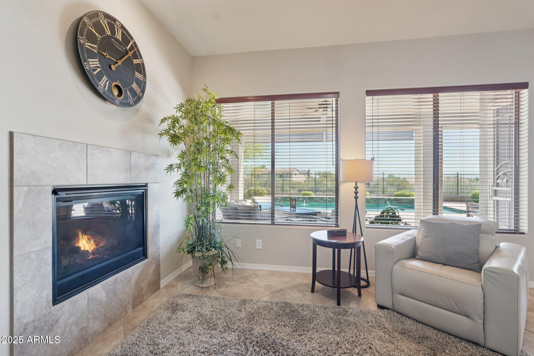 2221 W RIVER ROCK Trail