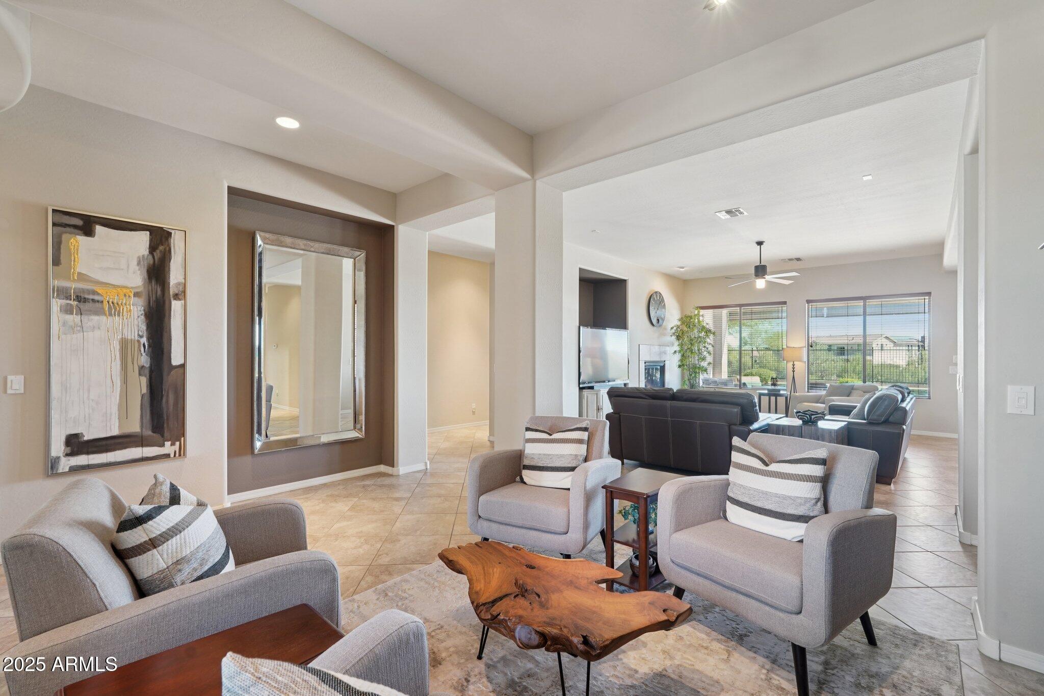 2221 W RIVER ROCK Trail