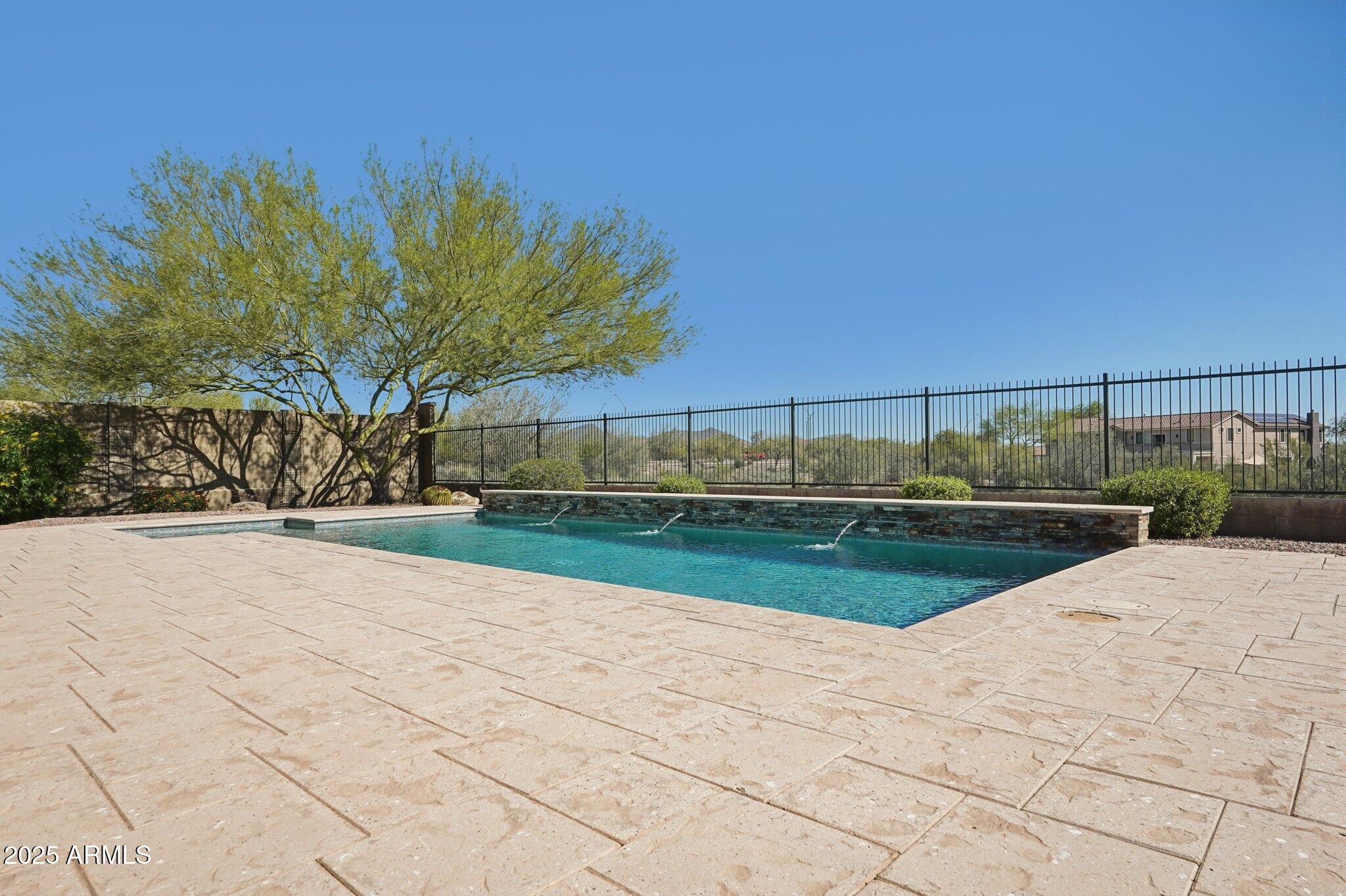 2221 W RIVER ROCK Trail