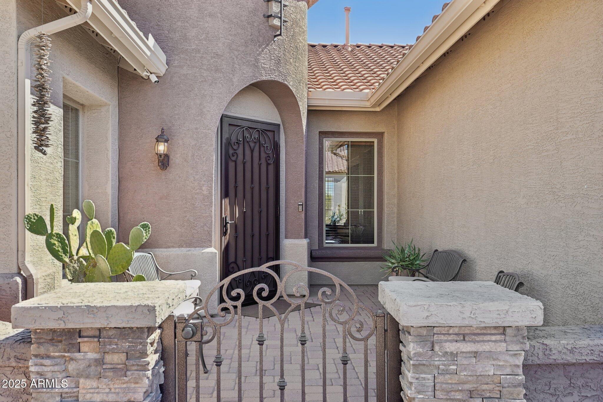 2221 W RIVER ROCK Trail