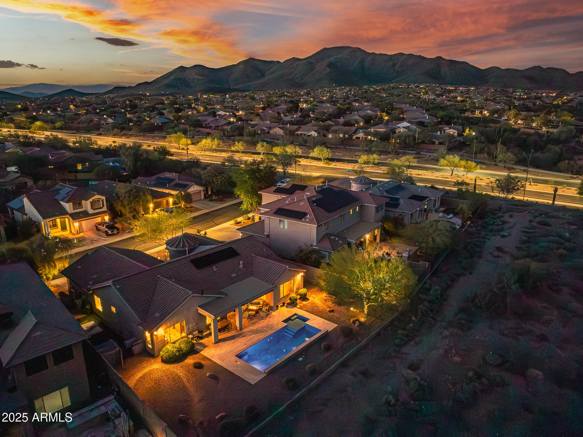 2221 W RIVER ROCK Trail