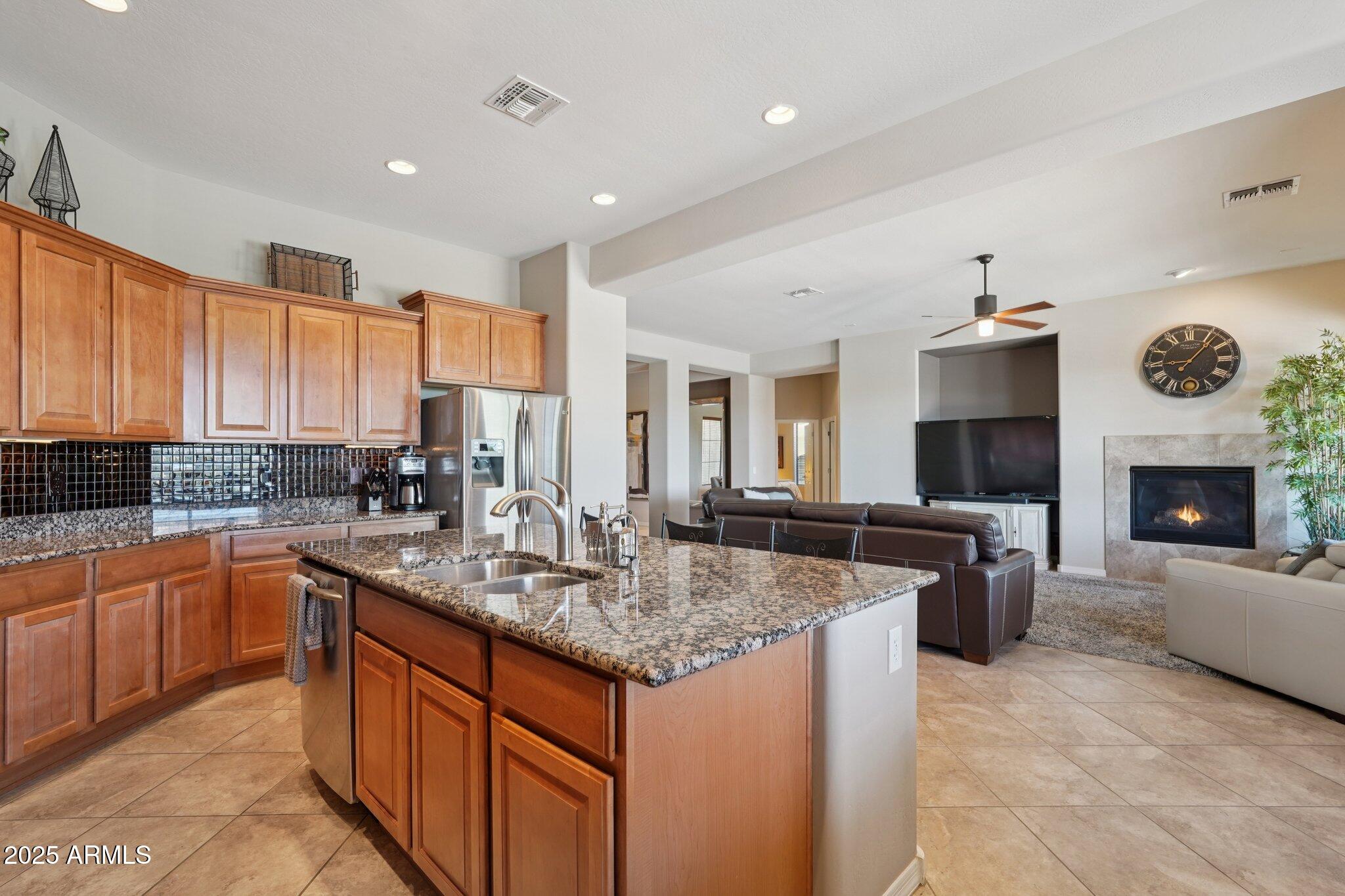 2221 W RIVER ROCK Trail