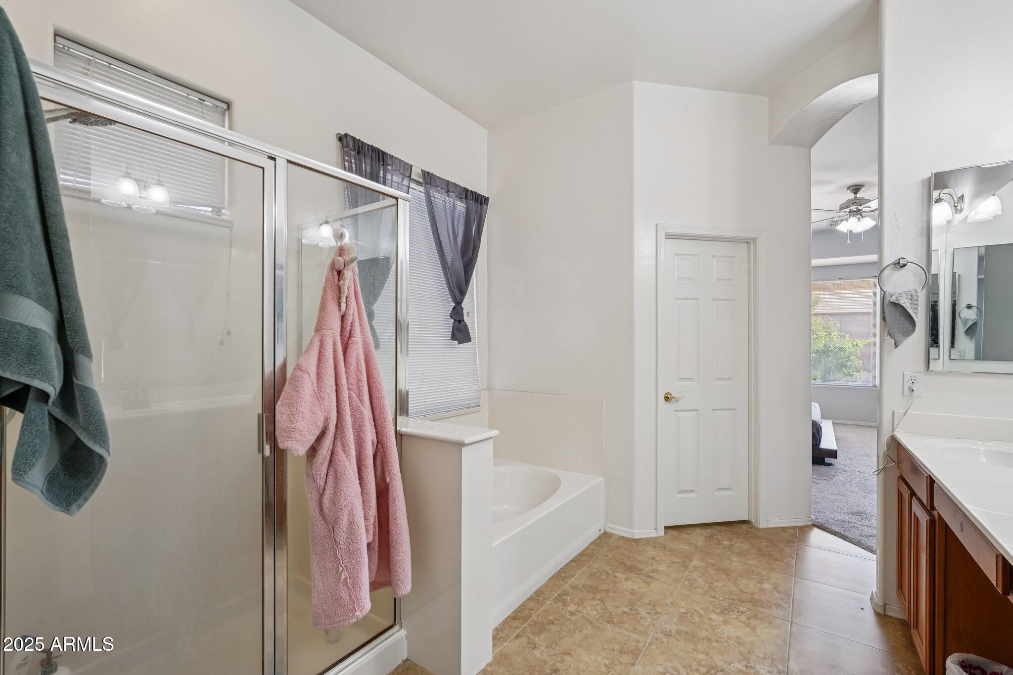 2515 W MINTON Street