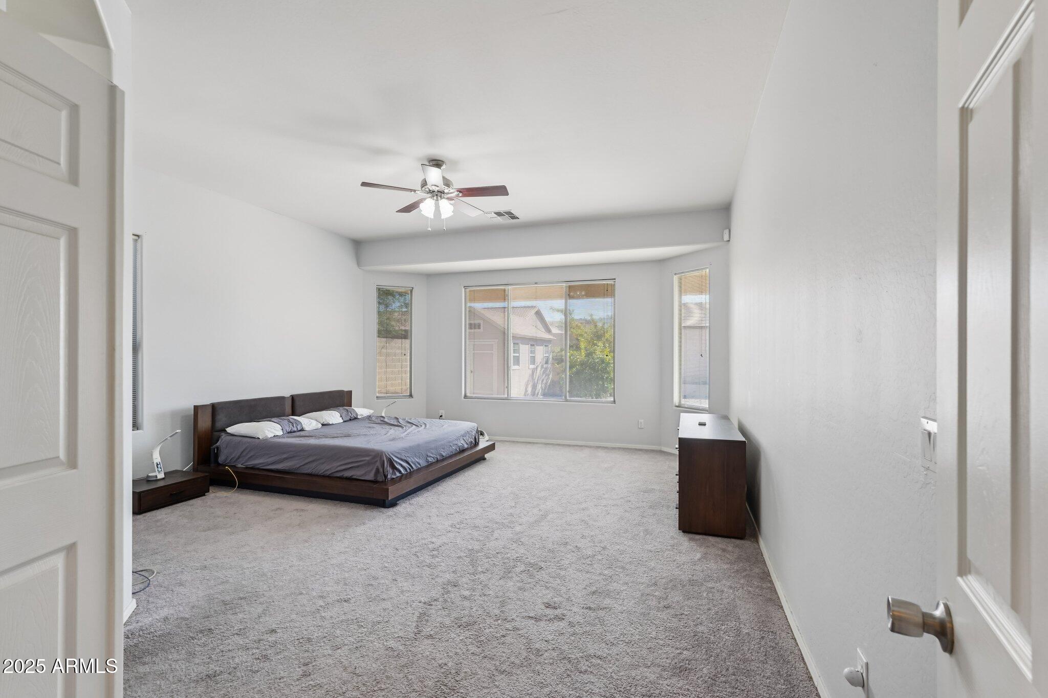 2515 W MINTON Street