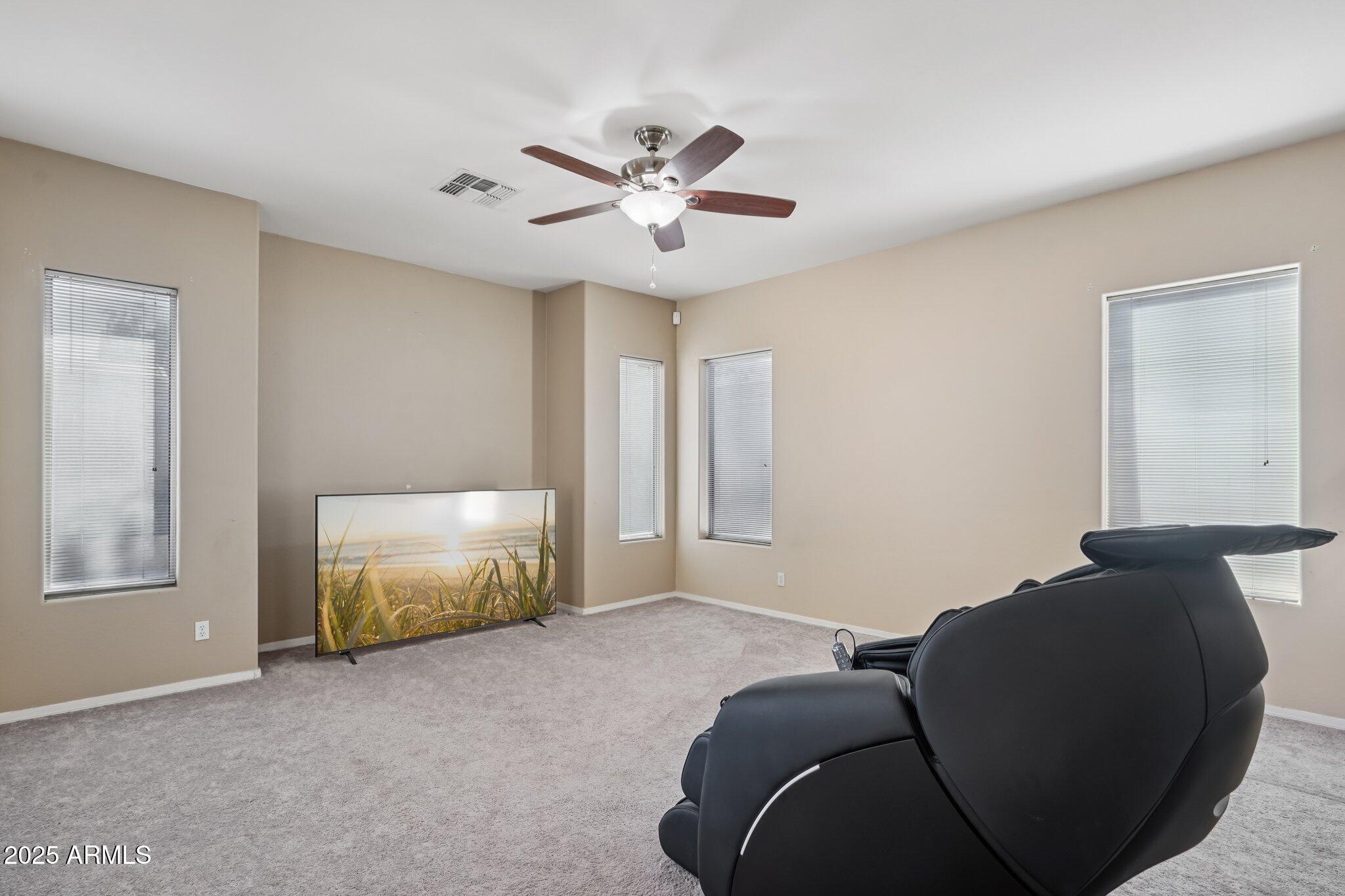 2515 W MINTON Street