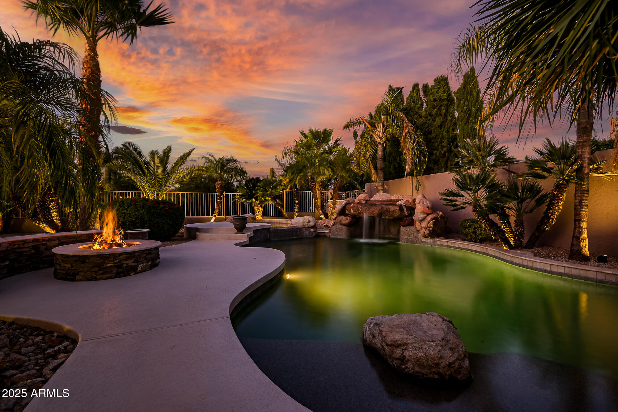 4632 E RED BIRD Road