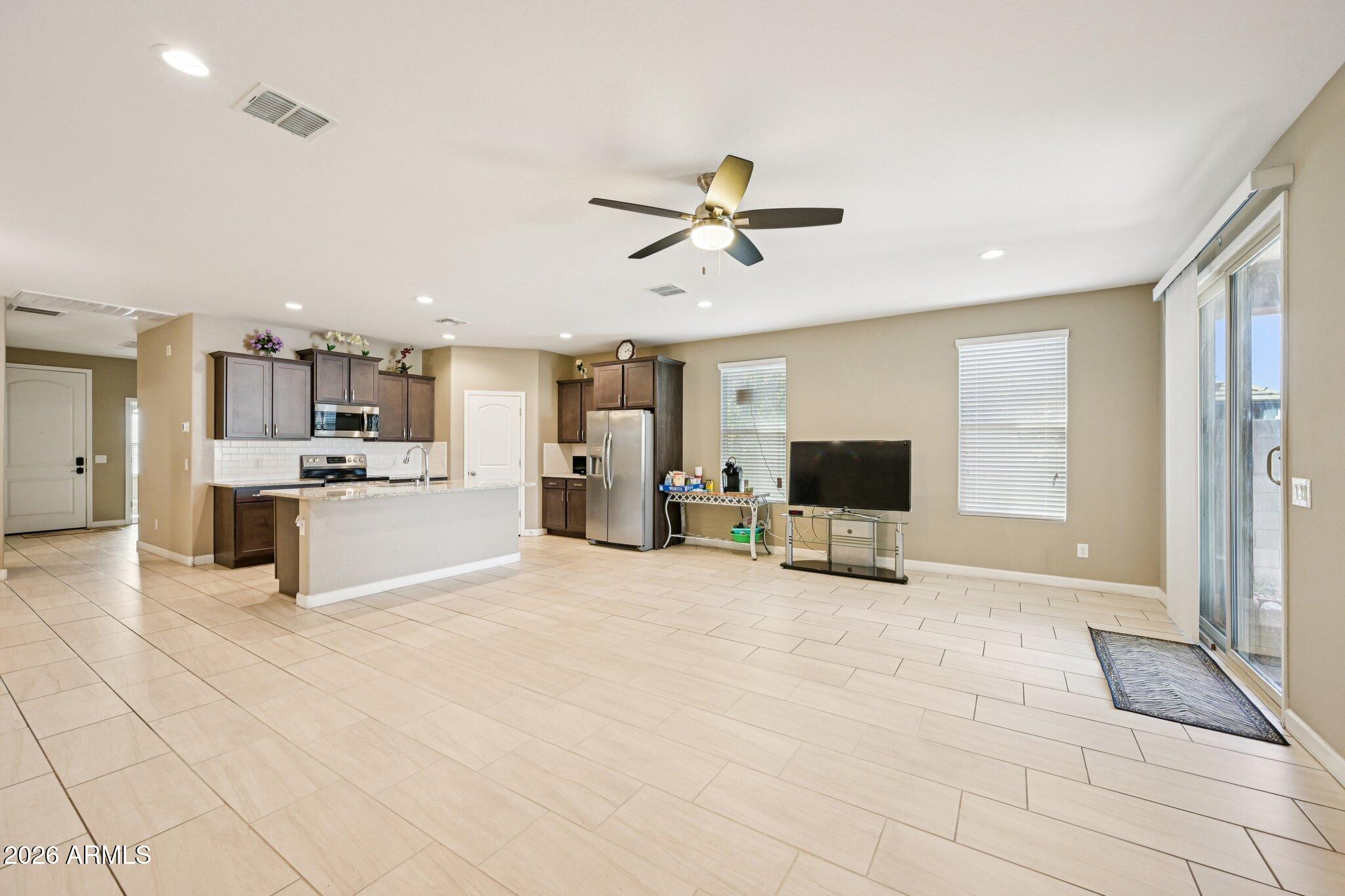 10736 W BRONCO Trail