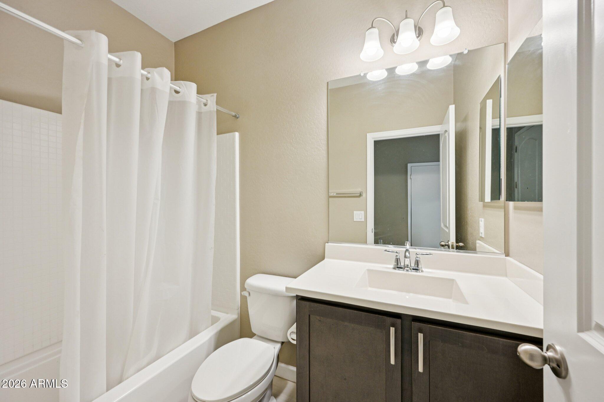 10736 W BRONCO Trail