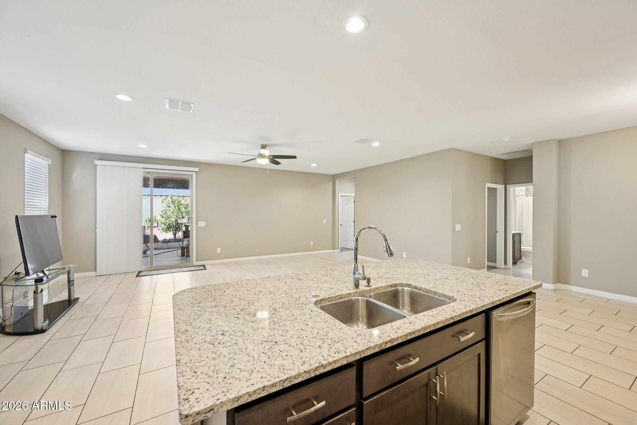 10736 W BRONCO Trail