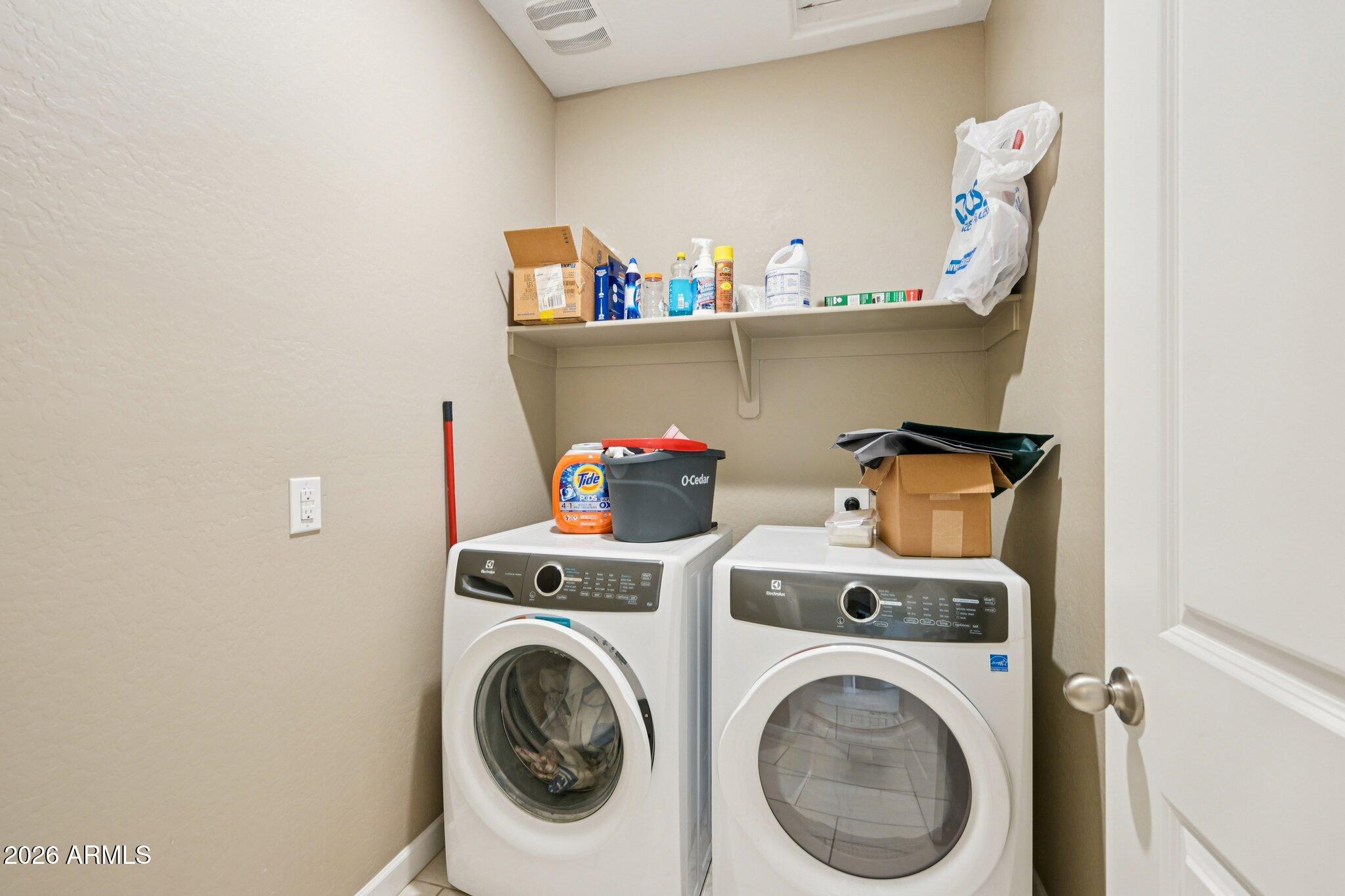 10736 W BRONCO Trail