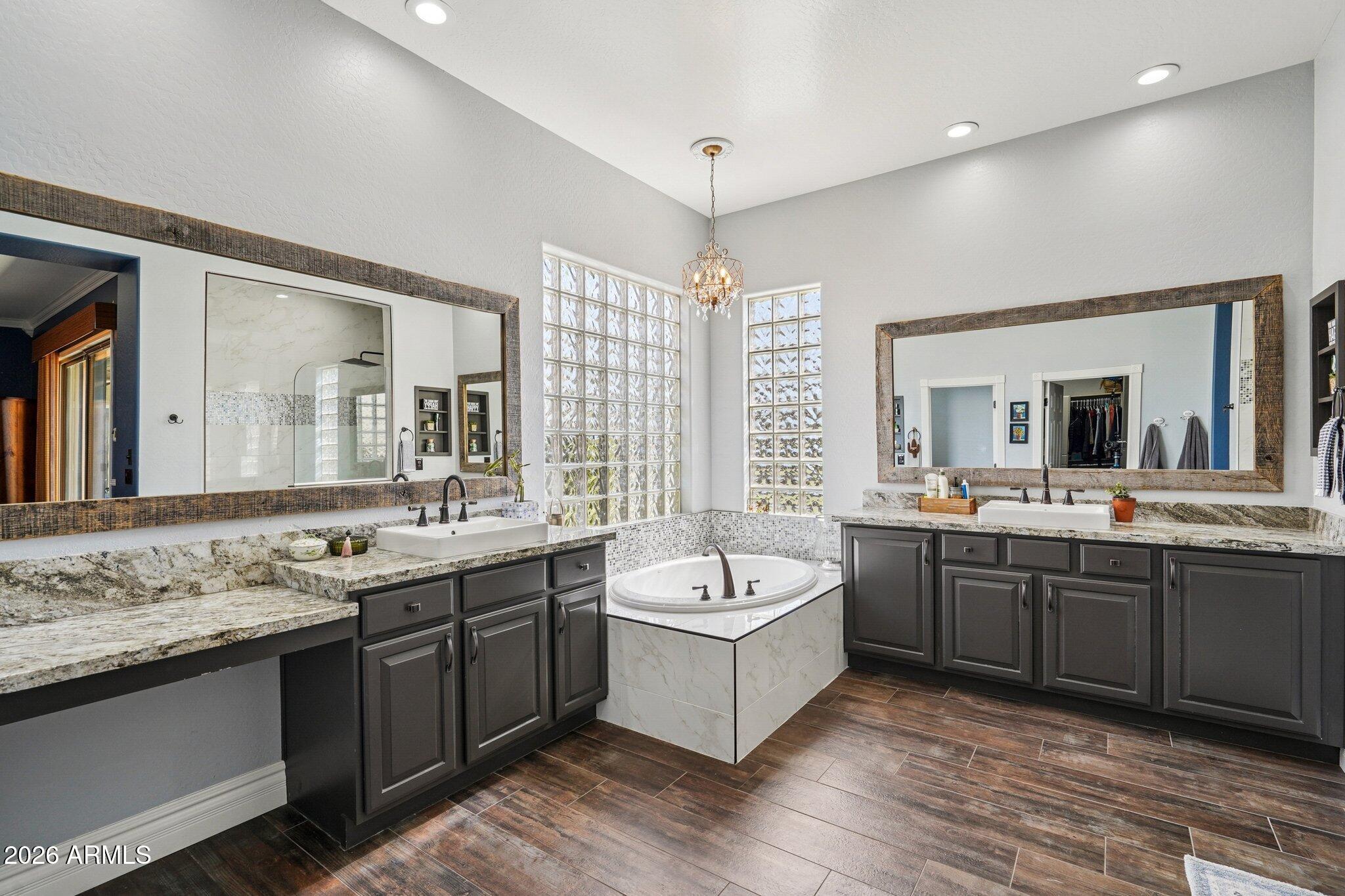 40201 N HICKOK Trail