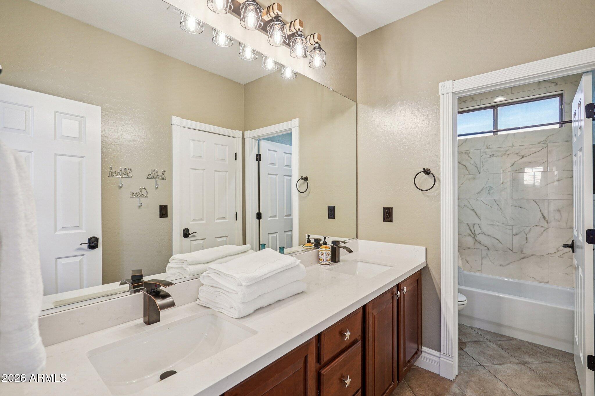 40201 N HICKOK Trail