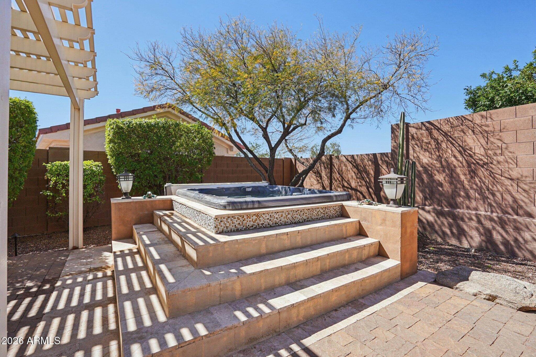 2365 W FIRETHORN Way