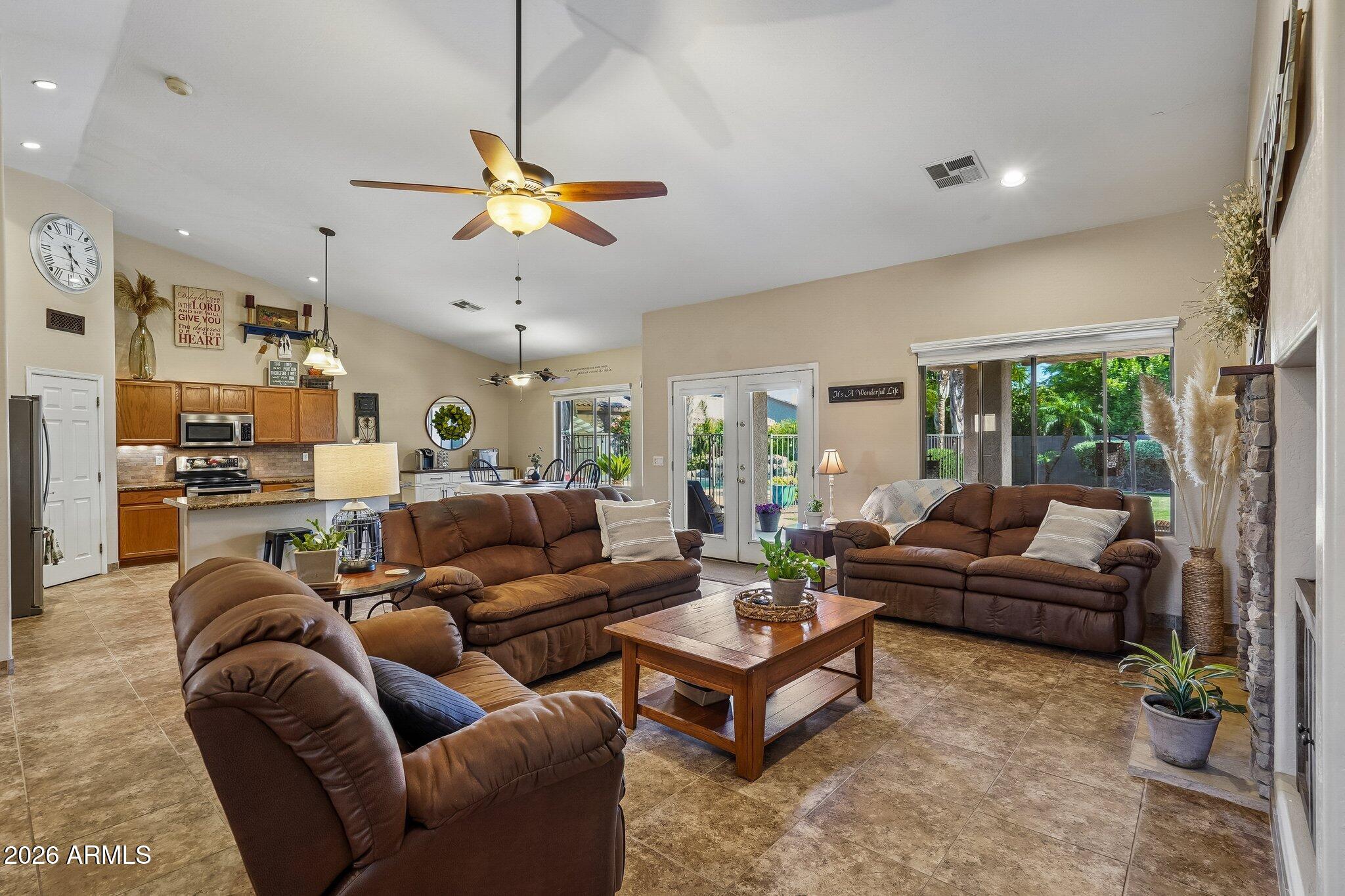 9131 W CIELO GRANDE
