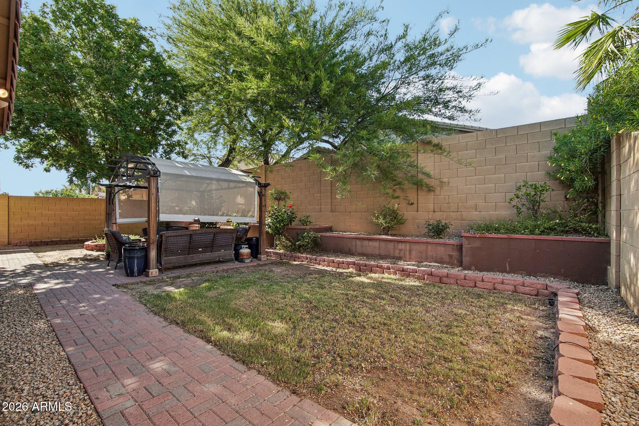 2408 W CRIMSON Terrace