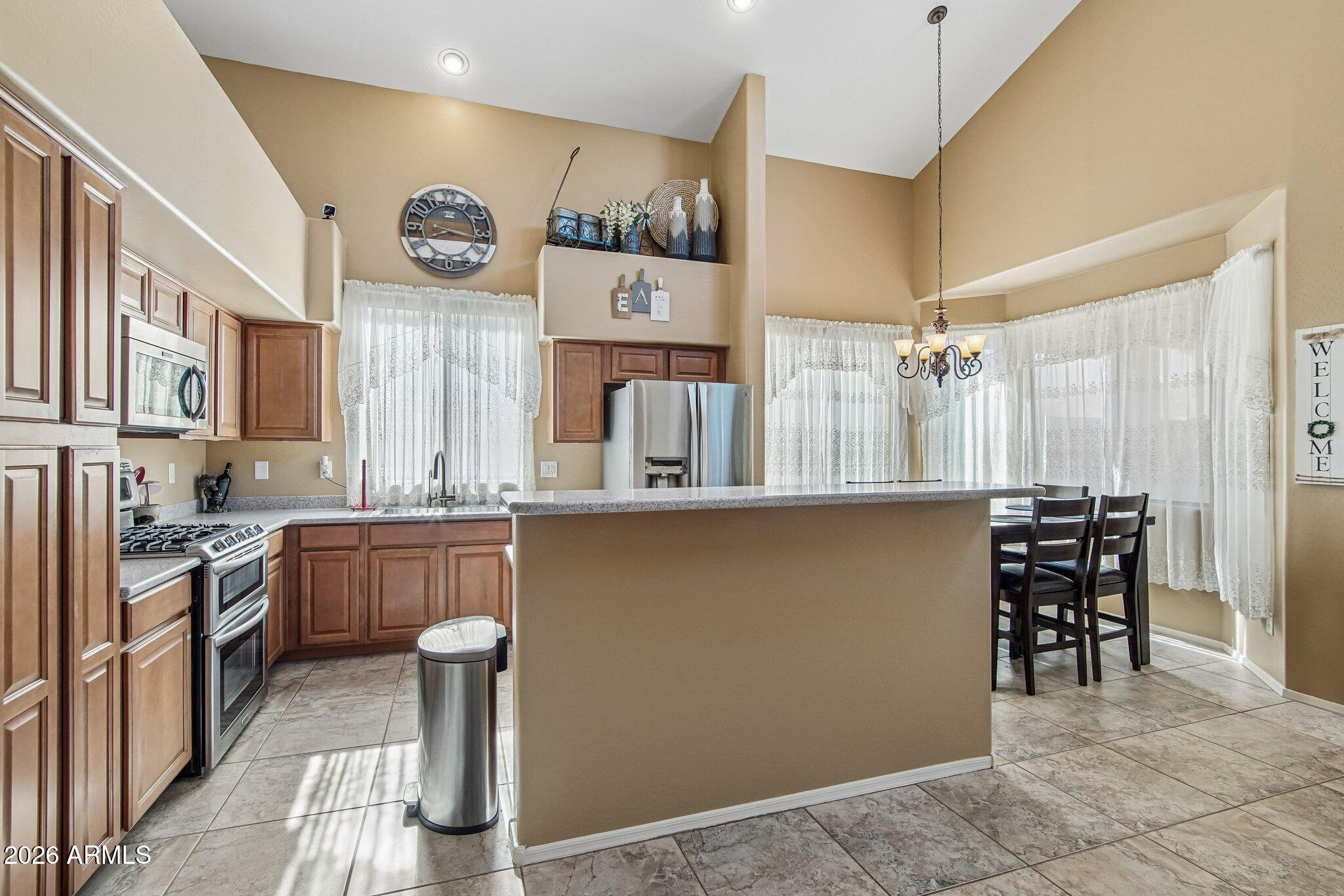 2408 W CRIMSON Terrace