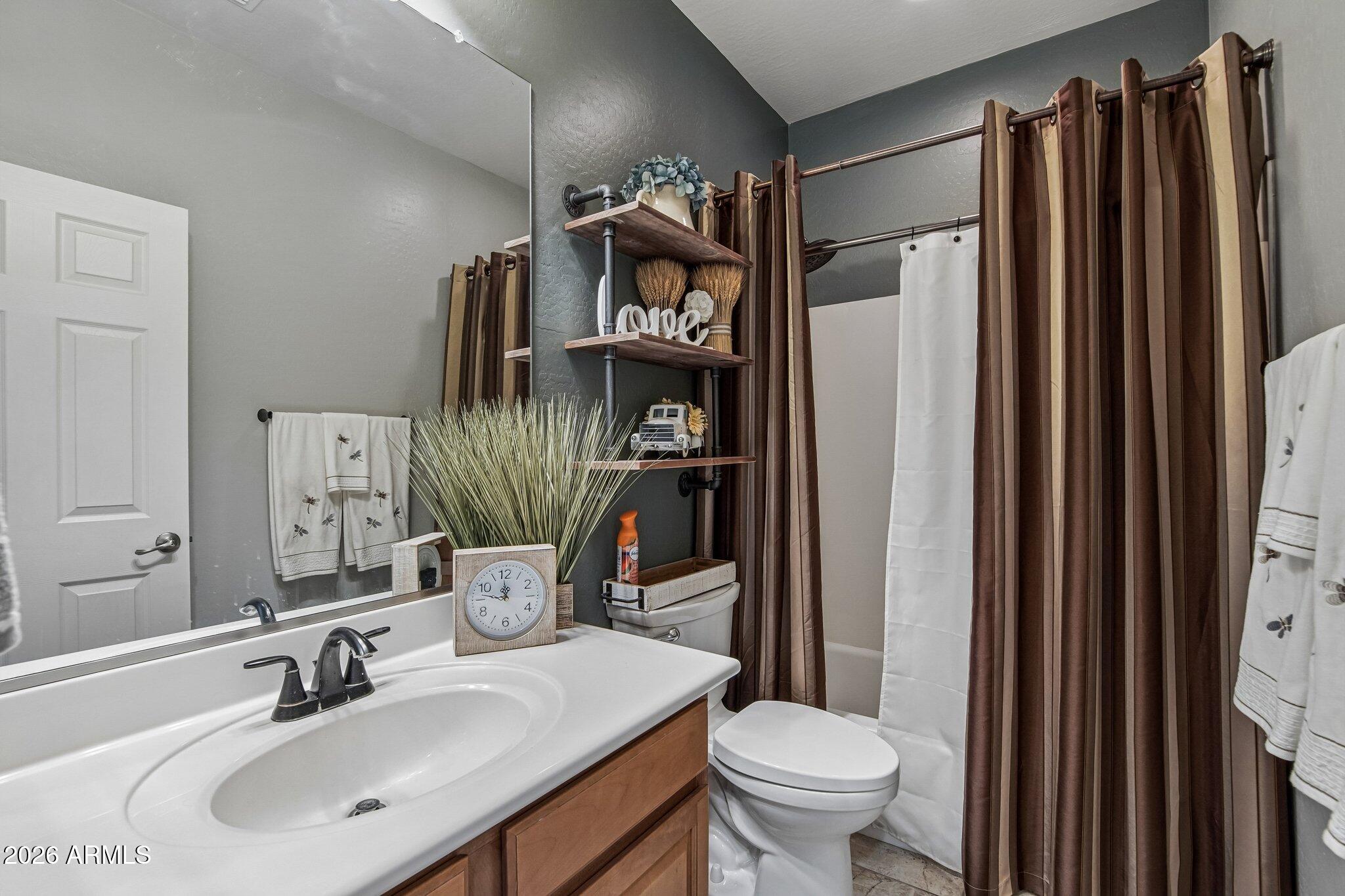 2408 W CRIMSON Terrace