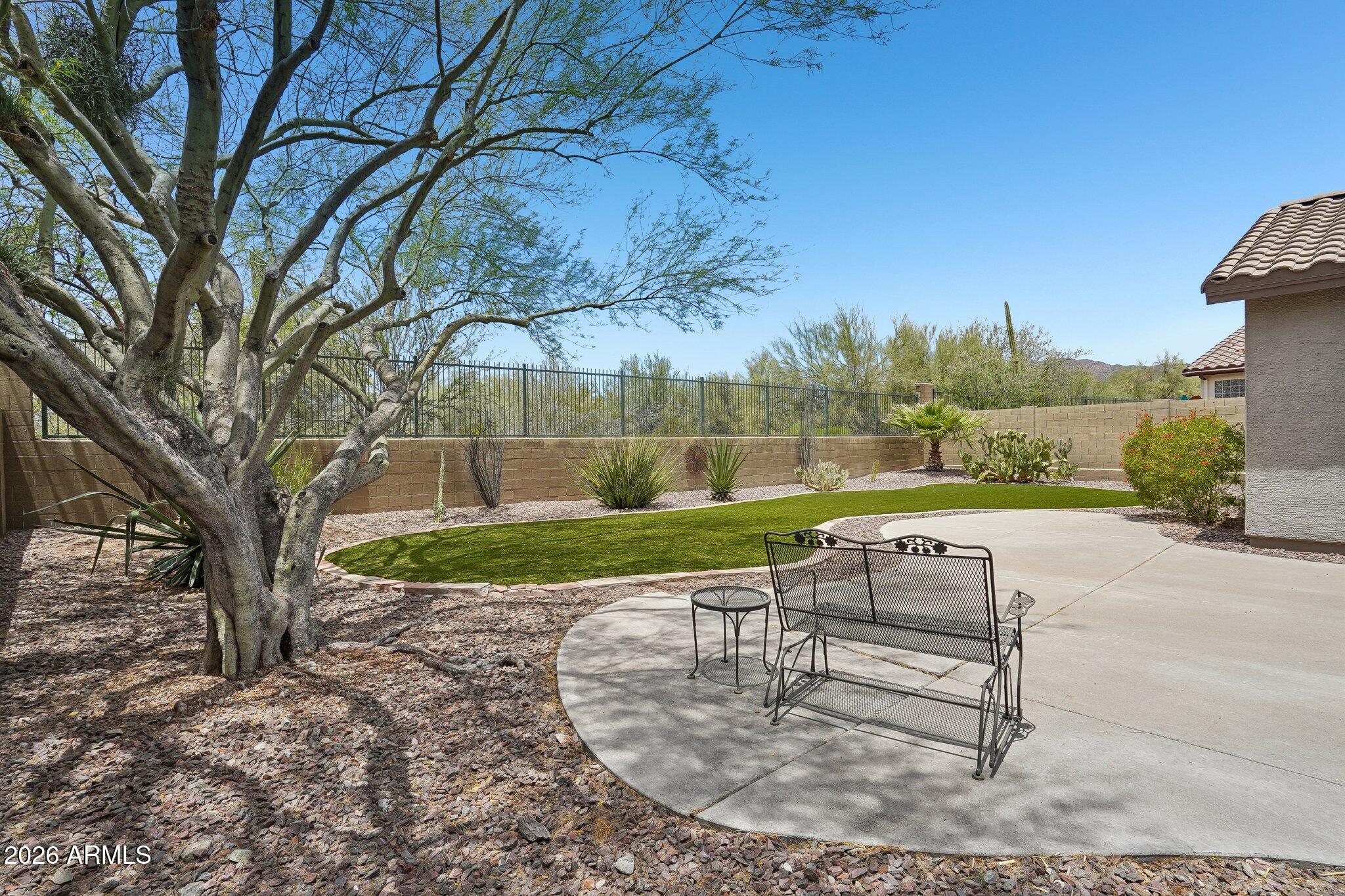 40428 N HIGH NOON Way