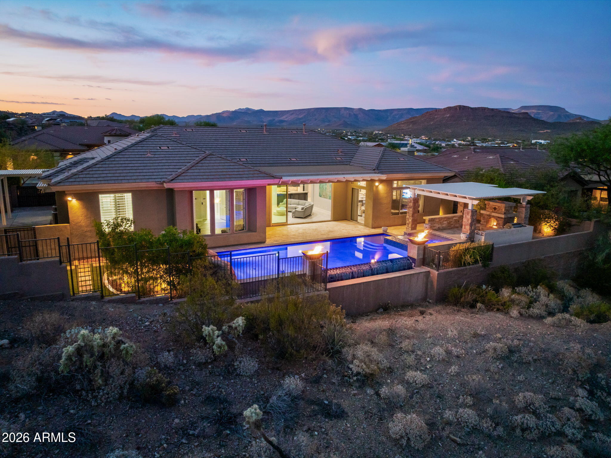 42139 N MOUNTAIN COVE Drive