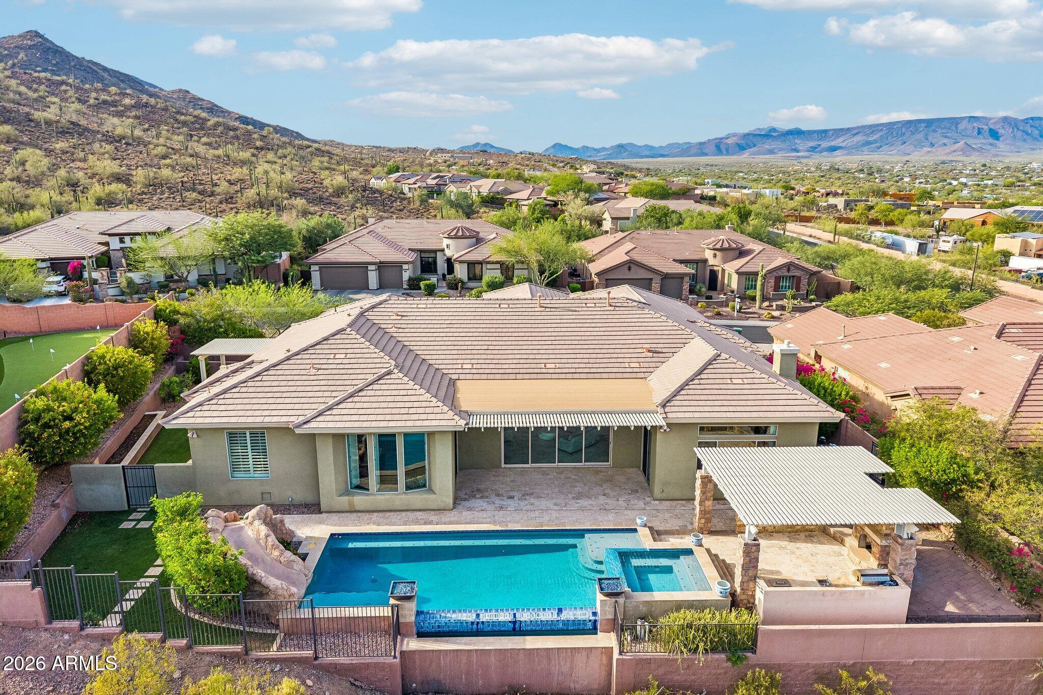 42139 N MOUNTAIN COVE Drive