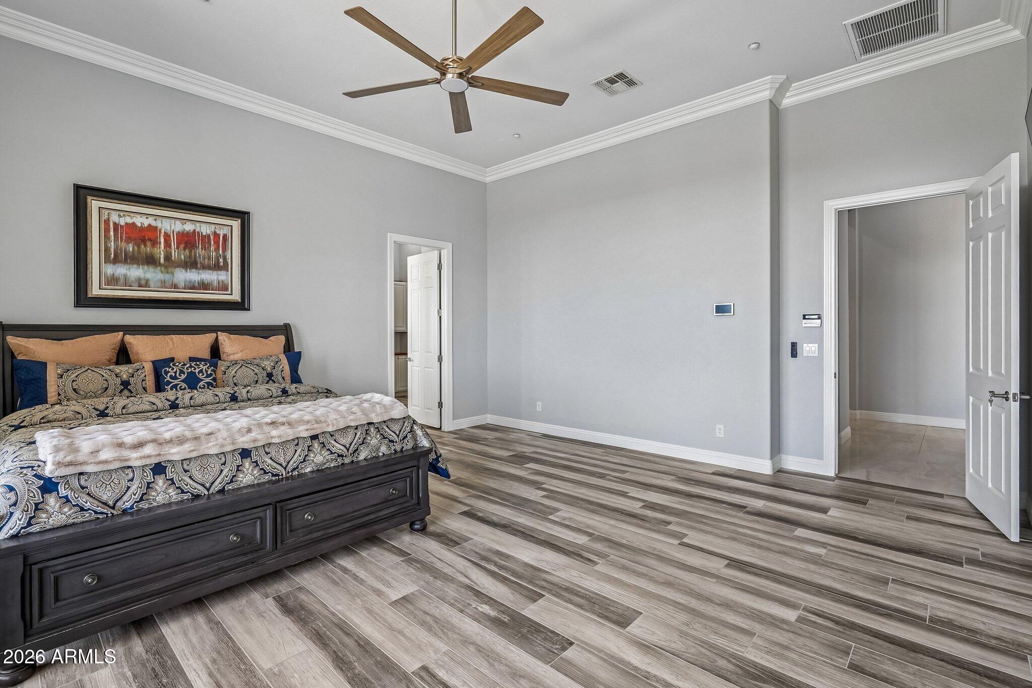 42139 N MOUNTAIN COVE Drive