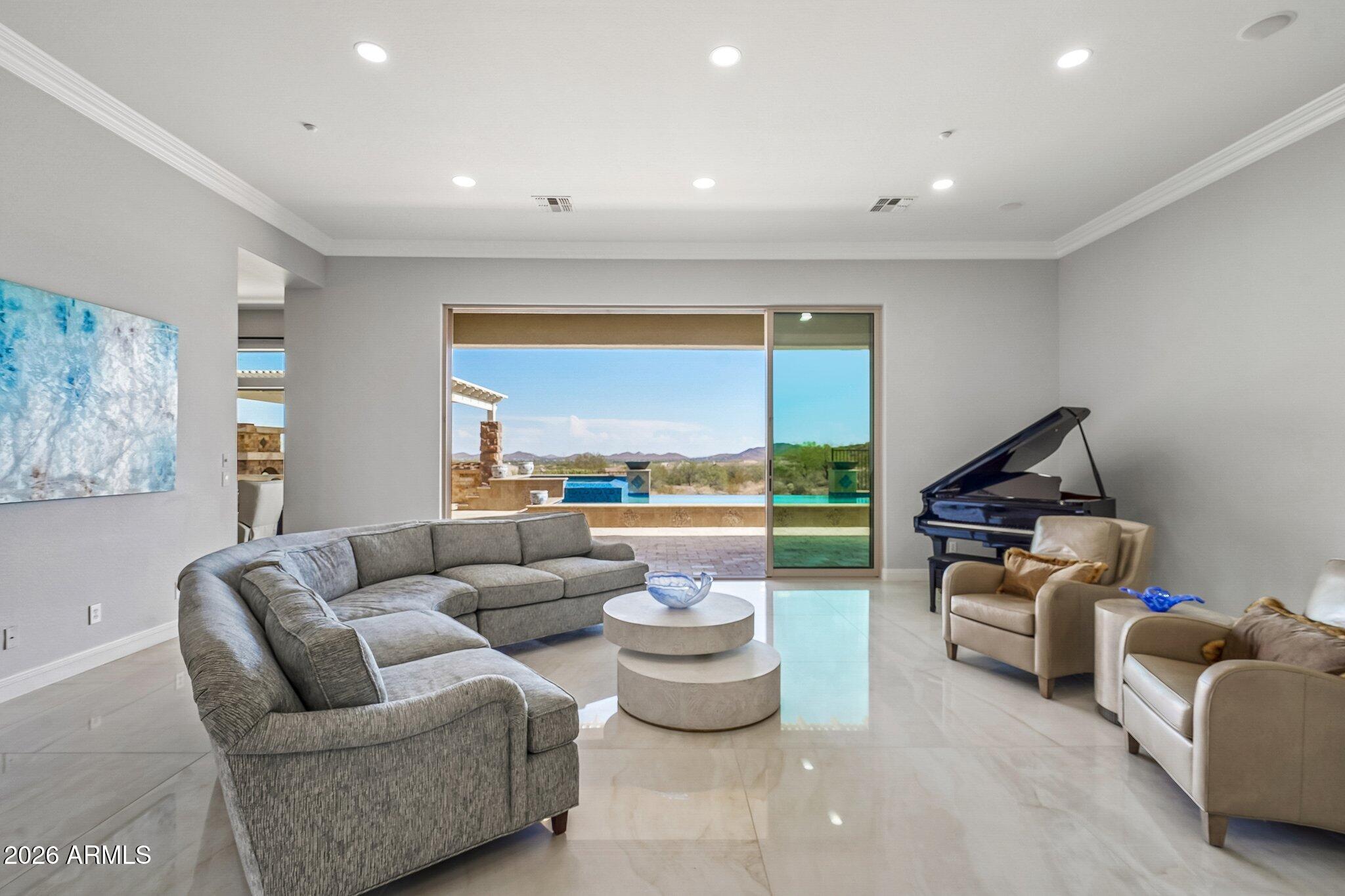 42139 N MOUNTAIN COVE Drive