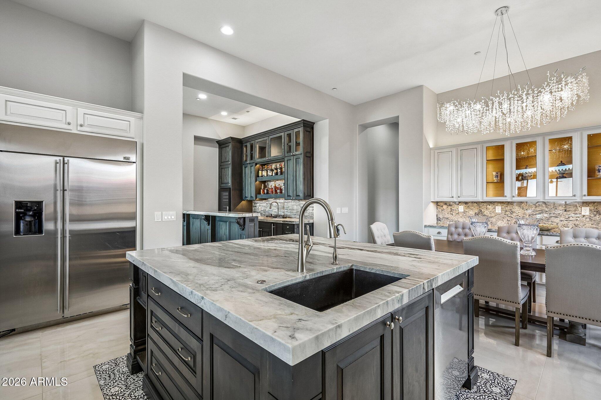 42139 N MOUNTAIN COVE Drive